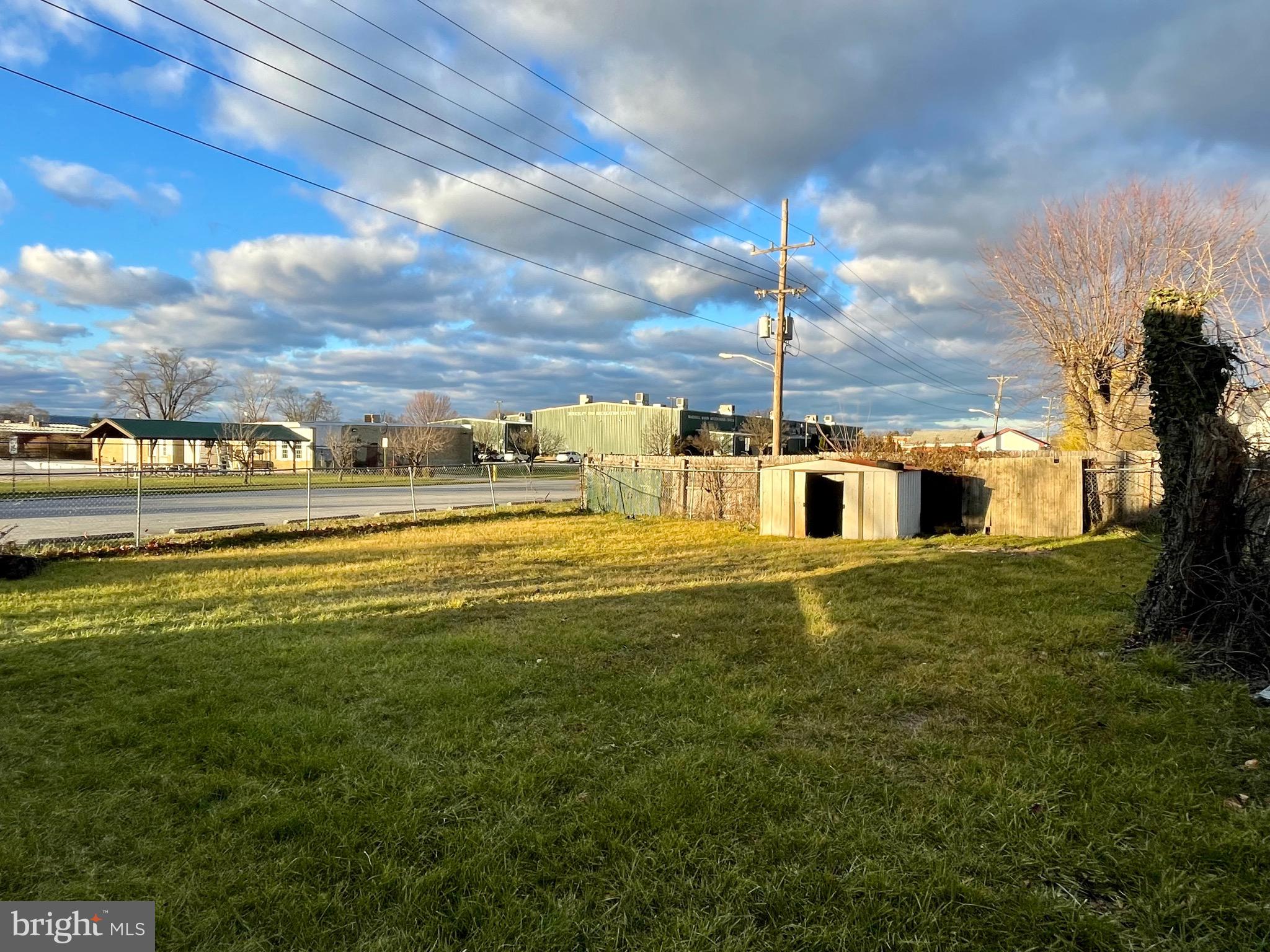 FAIRGROUND HEIGHTS - Residential