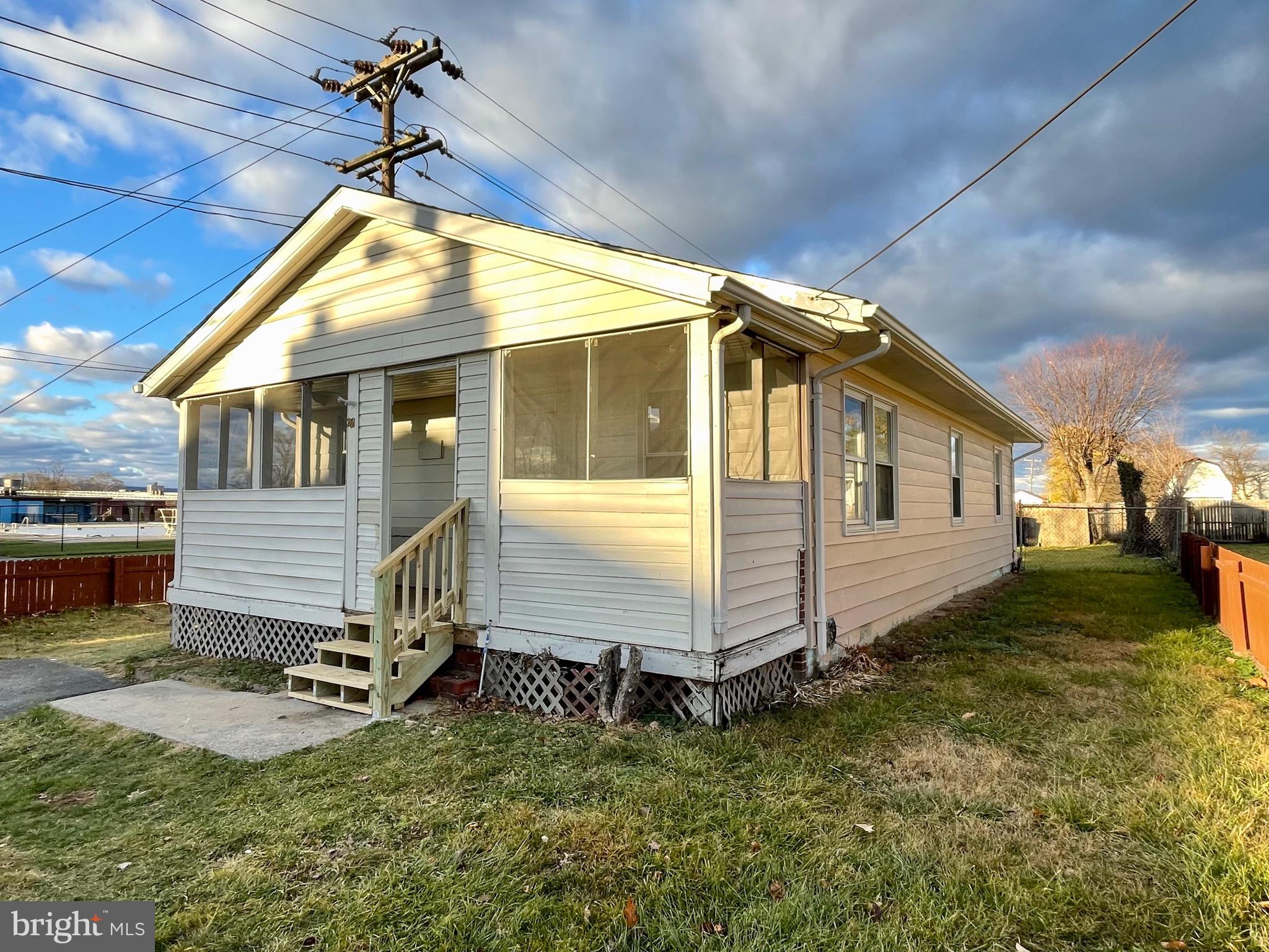 FAIRGROUND HEIGHTS - Residential