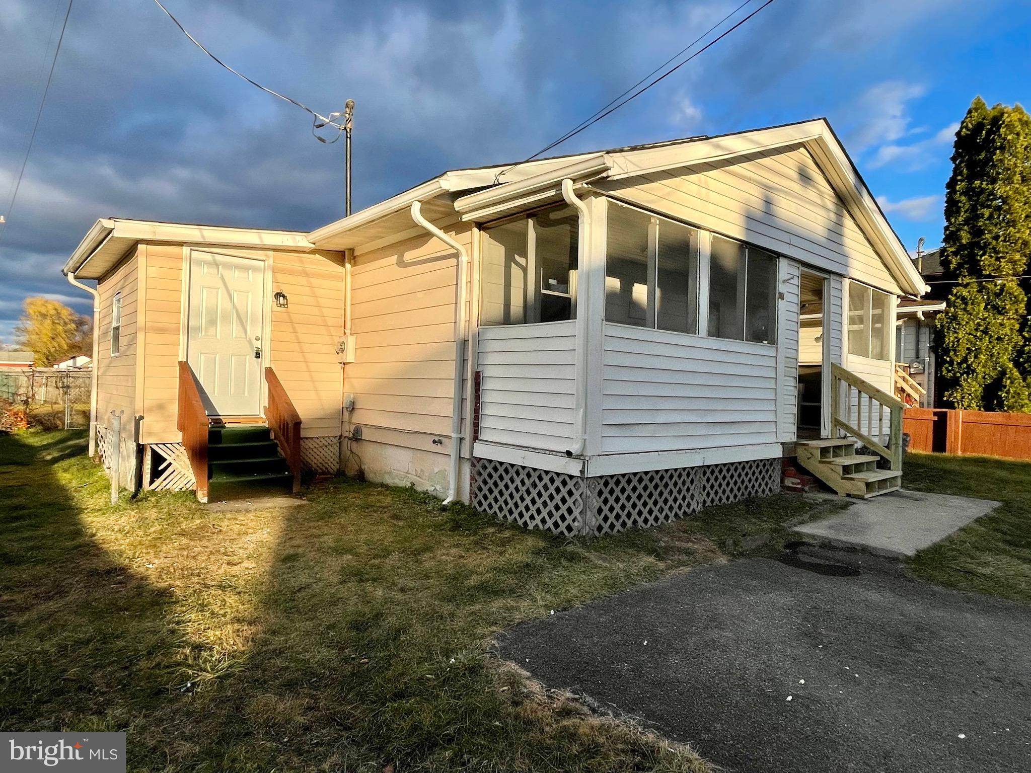 FAIRGROUND HEIGHTS - Residential