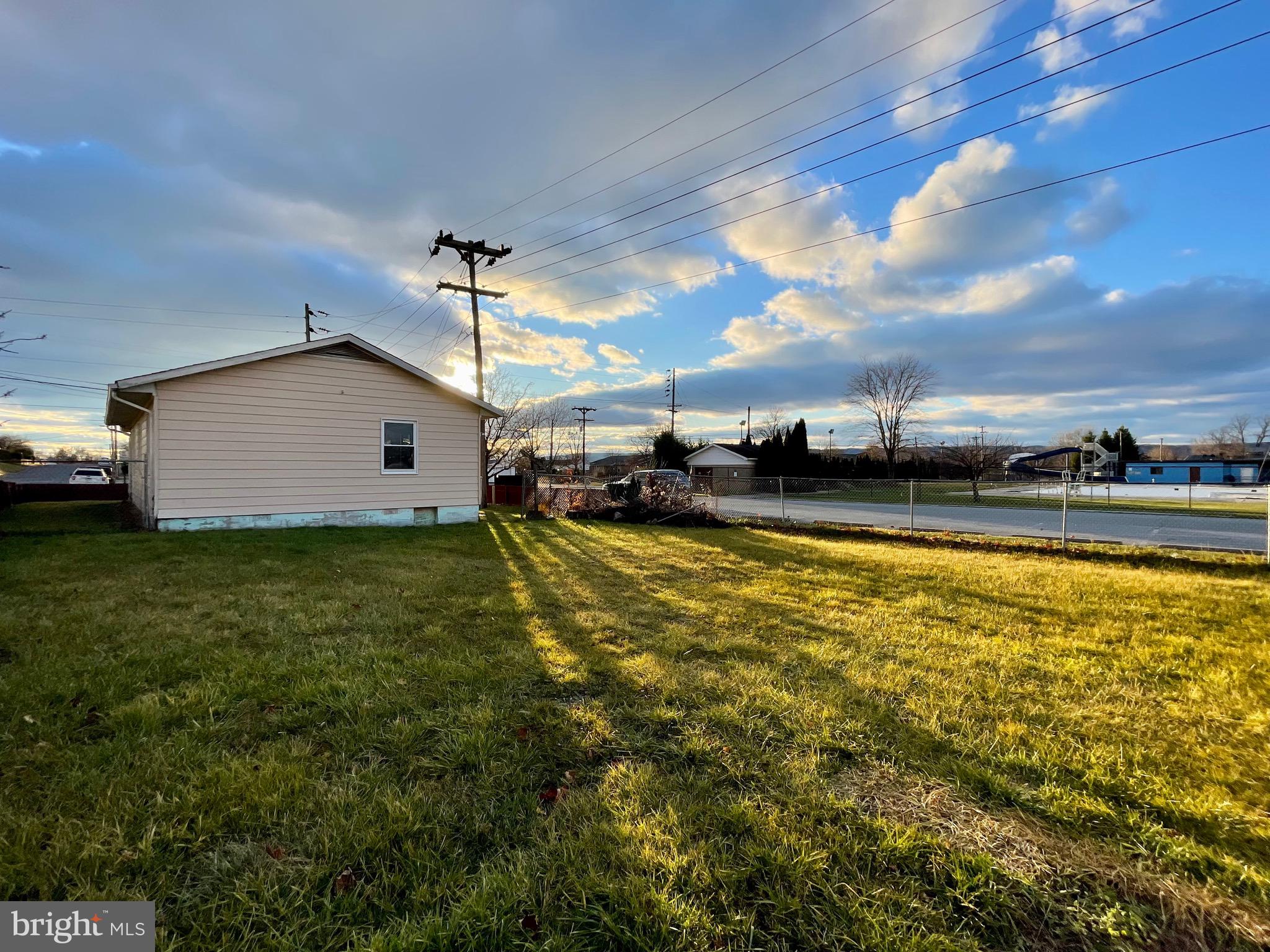 FAIRGROUND HEIGHTS - Residential