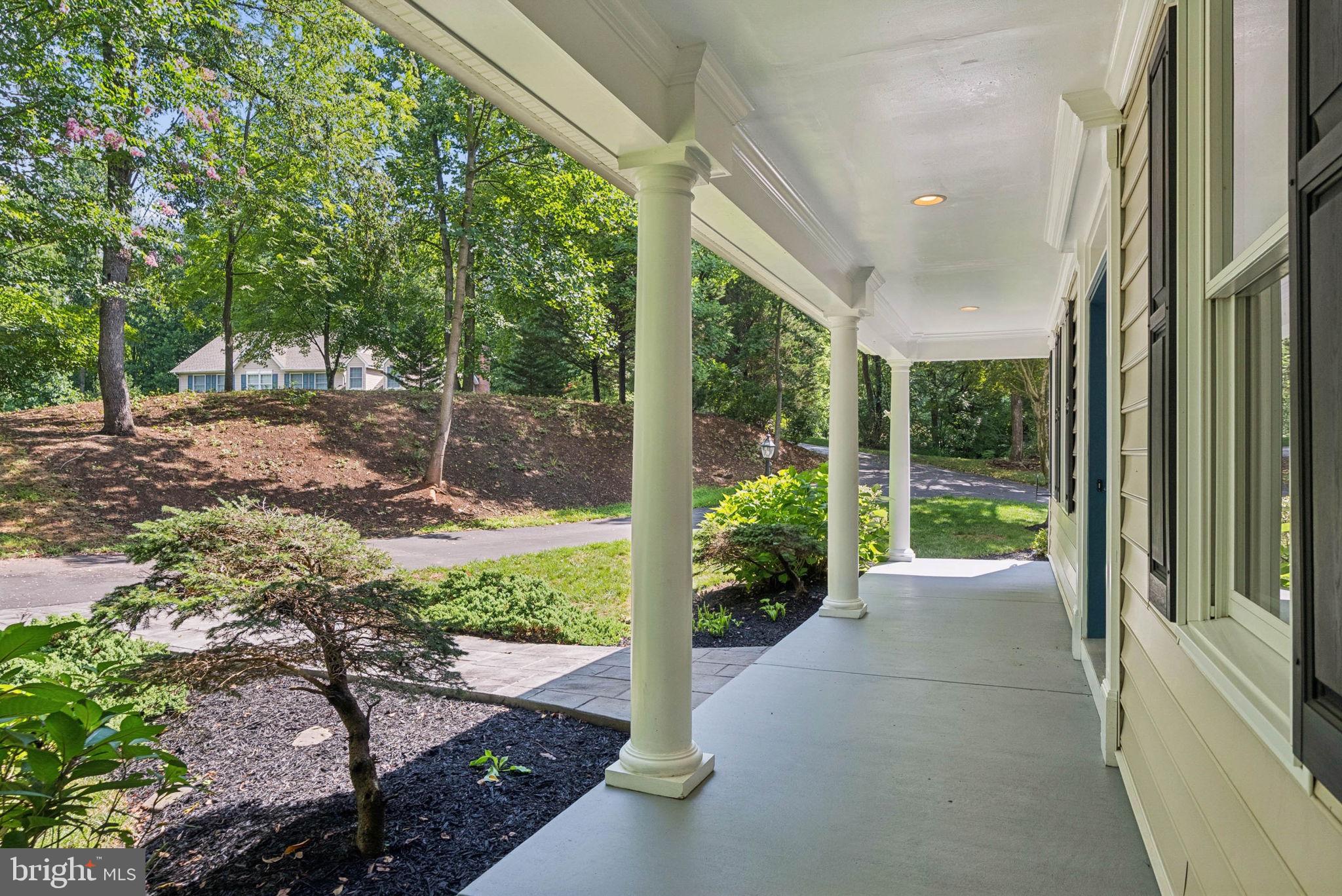 814 SAINT ANN DRIVE