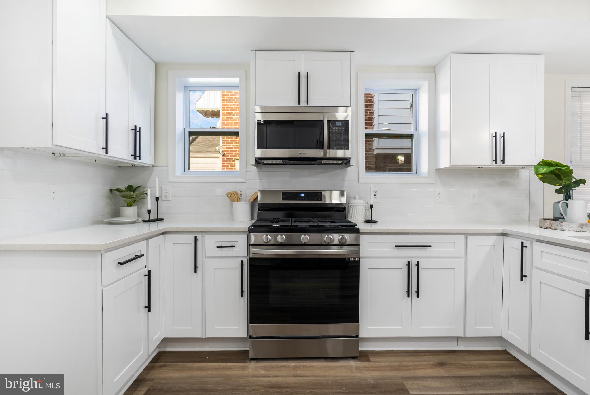 ASHBURTON HISTORIC DISTRICT - Residential