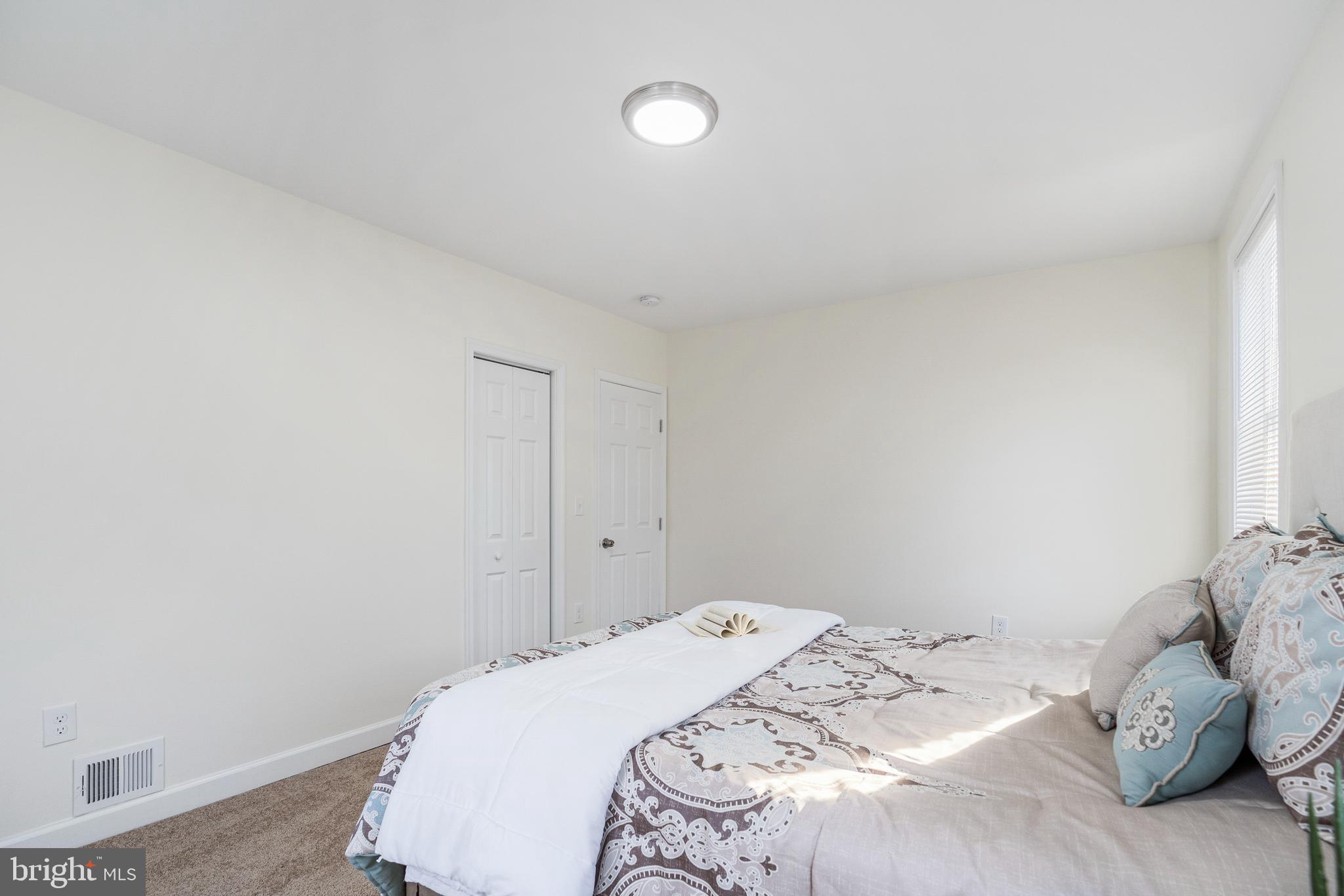 ASHBURTON HISTORIC DISTRICT - Residential