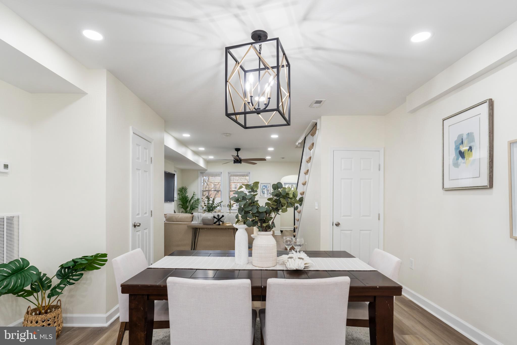 ASHBURTON HISTORIC DISTRICT - Residential