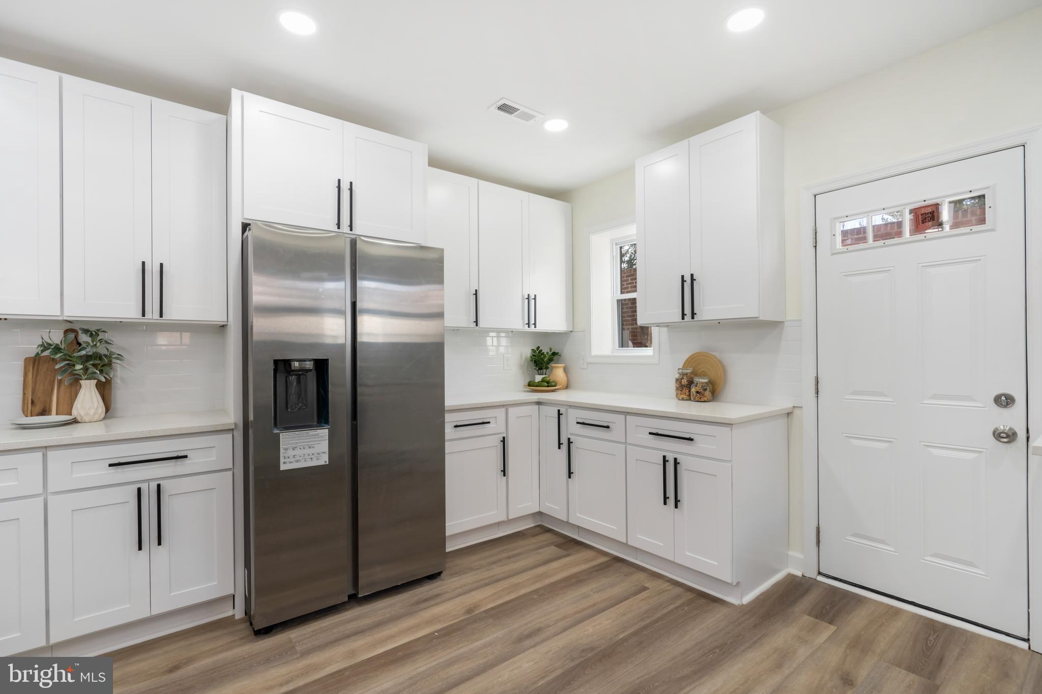 ASHBURTON HISTORIC DISTRICT - Residential