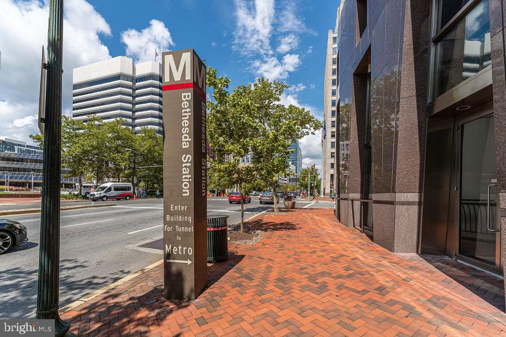 RIVIERA OF CHEVY CHASE - Residential Lease