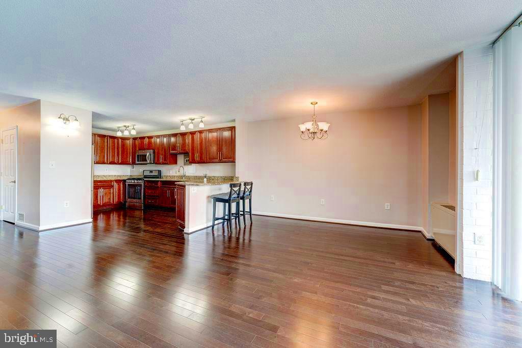 RIVIERA OF CHEVY CHASE - Residential Lease