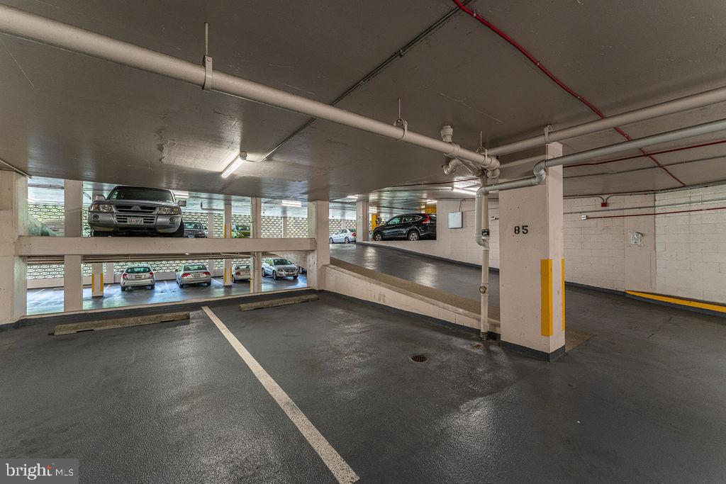 RIVIERA OF CHEVY CHASE - Residential Lease