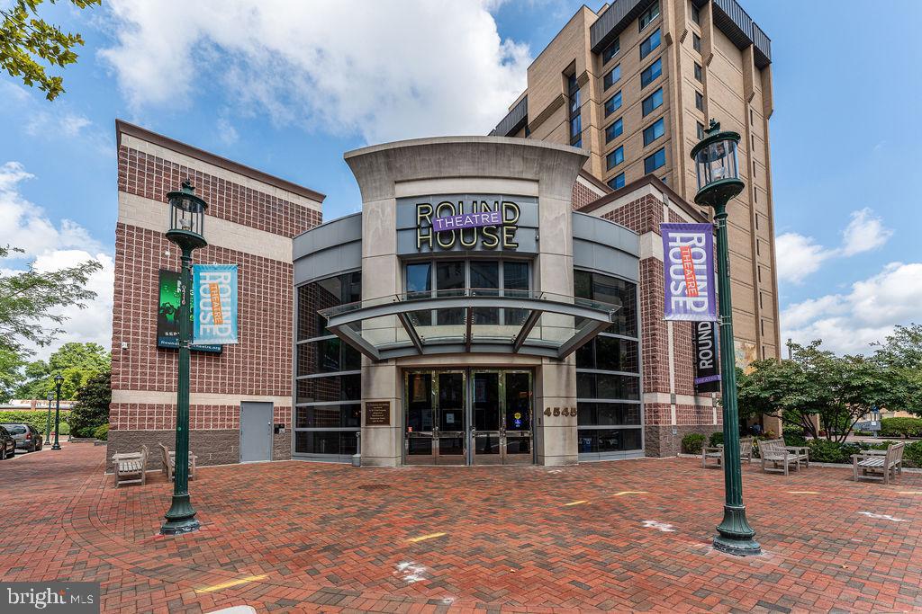 RIVIERA OF CHEVY CHASE - Residential Lease