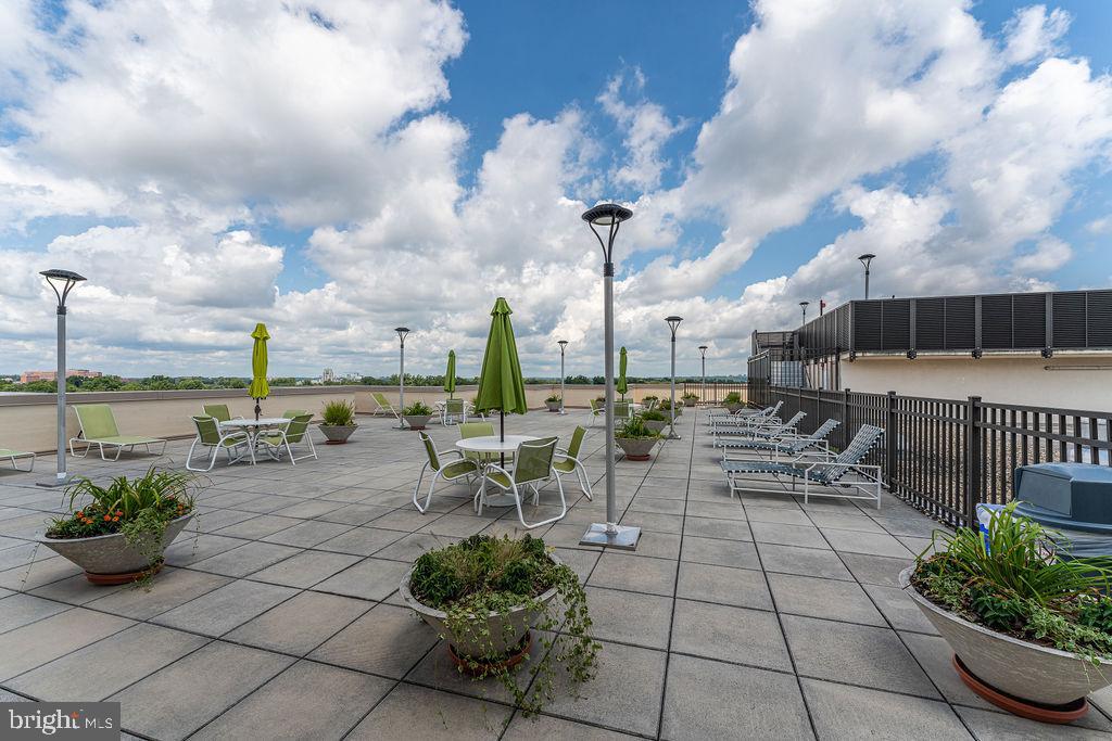 RIVIERA OF CHEVY CHASE - Residential Lease