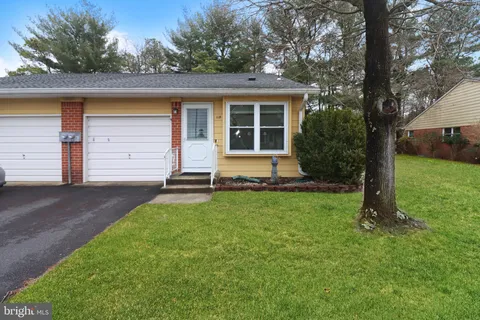 11B Quaker Lane, Manchester Township, NJ MLS: NJOC2032530