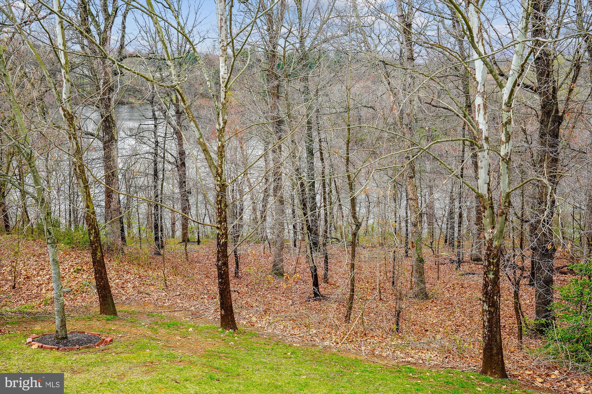 LAKE POINT ROUND HILL - Residential