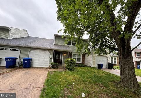 Townhouse For Sale - 115 Banwell Lane<br/> MOUNT LAUREL, NJ 08054