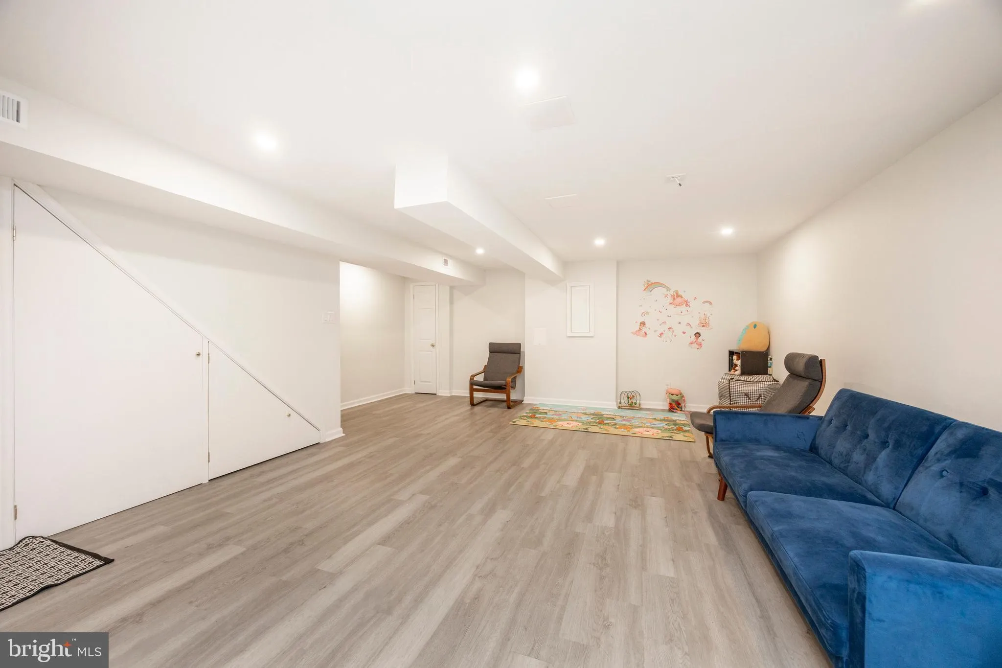 Glen Mills, Pennsylvania 19342, United States, 2 Bedrooms Bedrooms, ,3 BathroomsBathrooms,Residential,Pending,87325