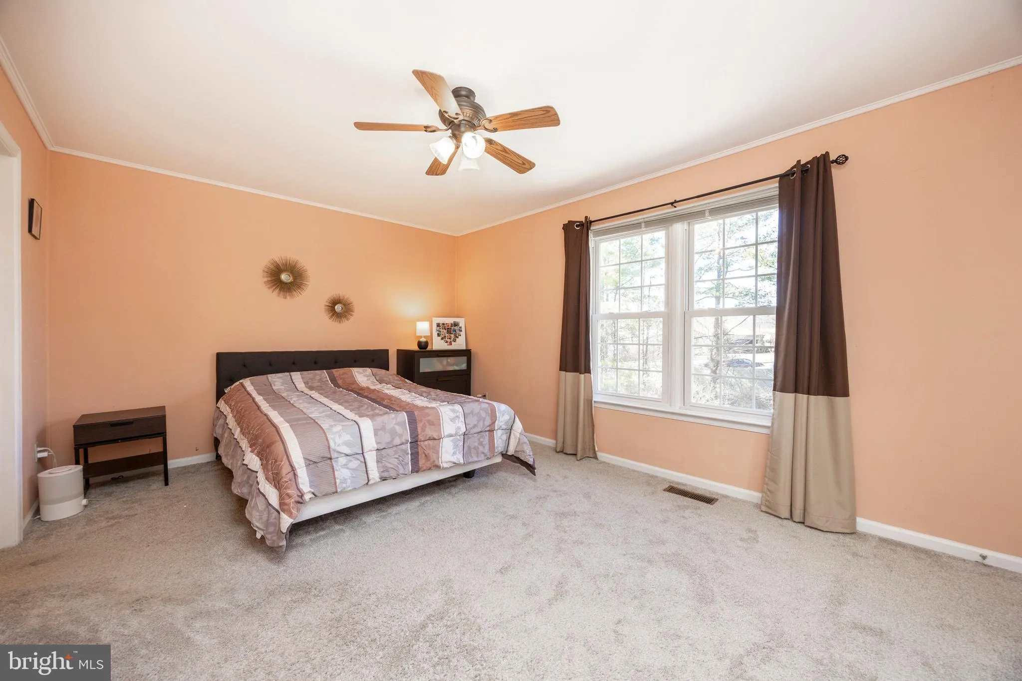 Glen Mills, Pennsylvania 19342, United States, 2 Bedrooms Bedrooms, ,3 BathroomsBathrooms,Residential,Pending,87325