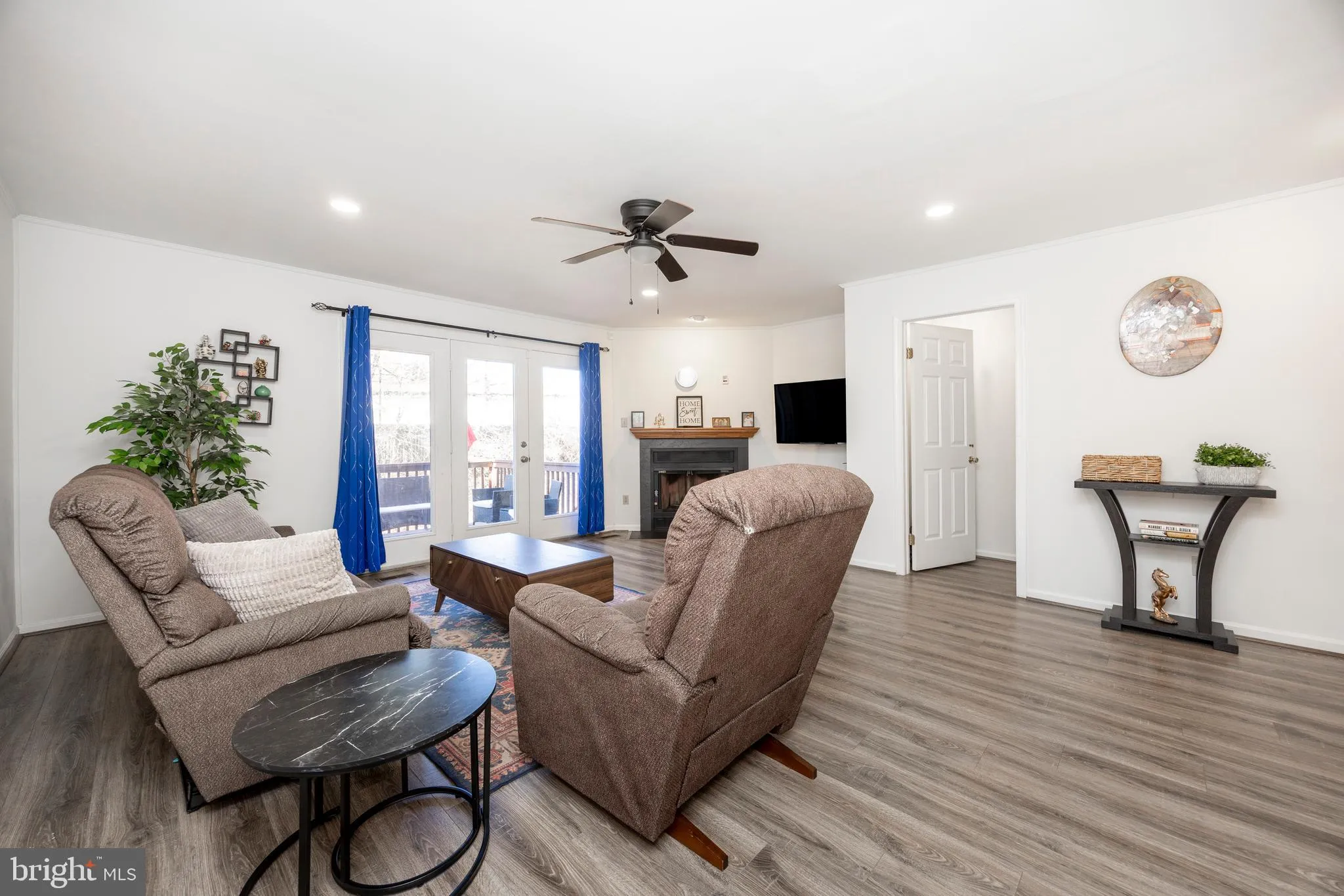 Glen Mills, Pennsylvania 19342, United States, 2 Bedrooms Bedrooms, ,3 BathroomsBathrooms,Residential,Pending,87325