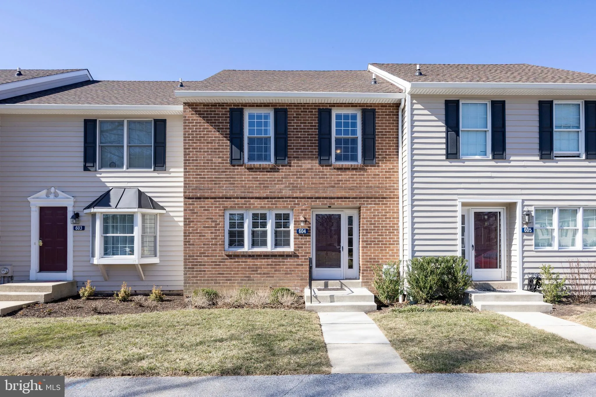 Glen Mills, Pennsylvania 19342, United States, 2 Bedrooms Bedrooms, ,3 BathroomsBathrooms,Residential,Pending,87325