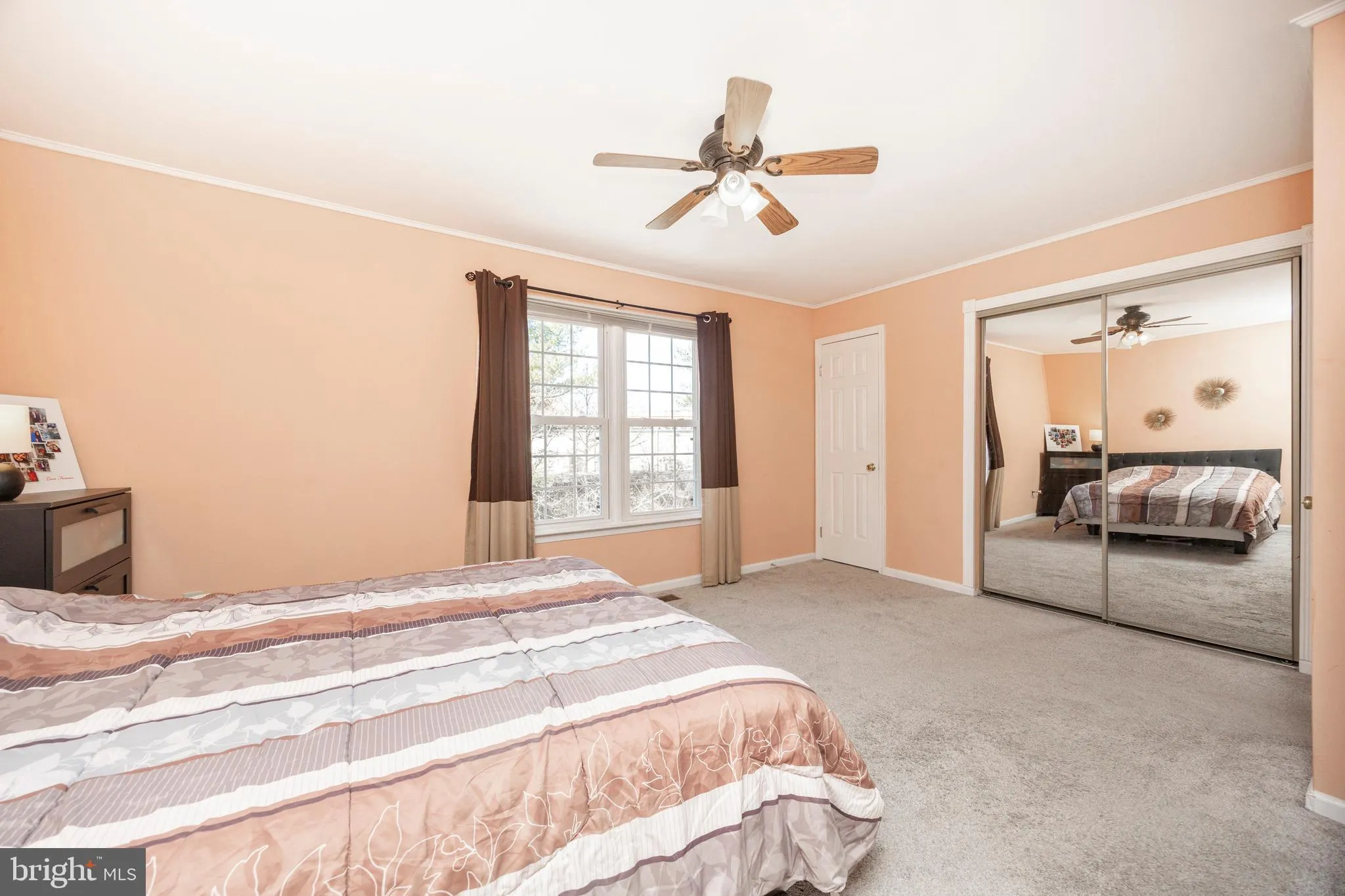 Glen Mills, Pennsylvania 19342, United States, 2 Bedrooms Bedrooms, ,3 BathroomsBathrooms,Residential,Pending,87325