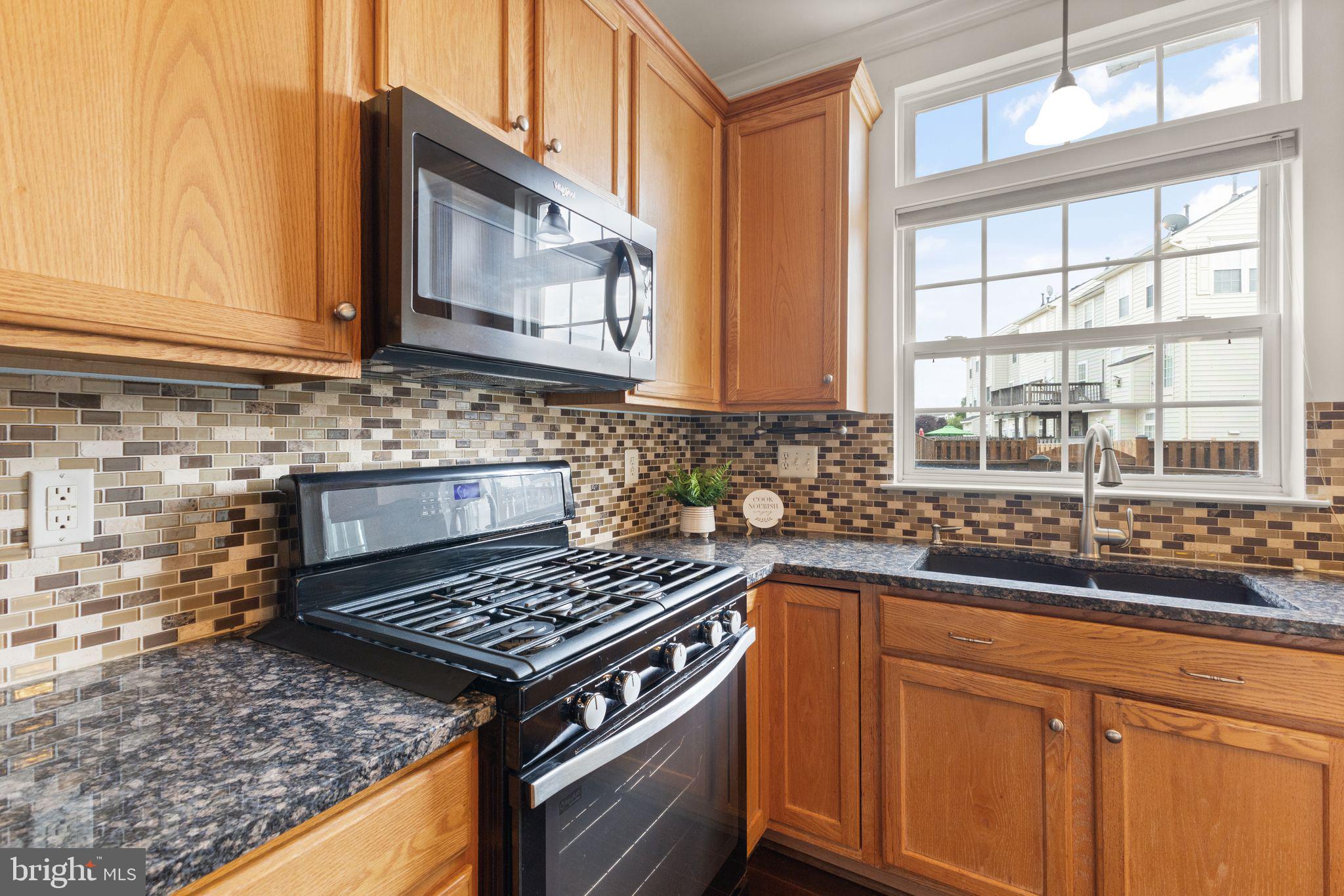 ASHBURN VILLAGE - Residential Lease