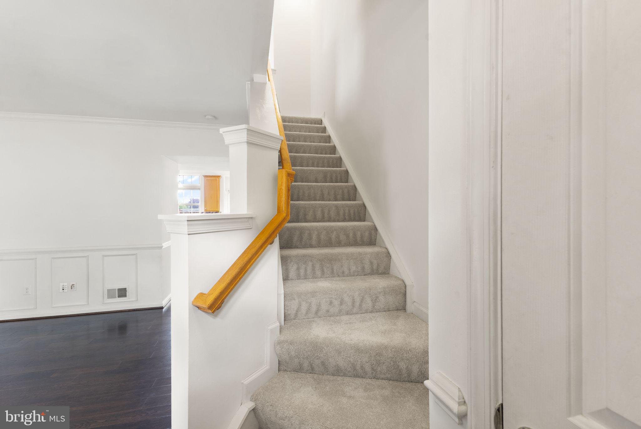 ASHBURN VILLAGE - Residential Lease