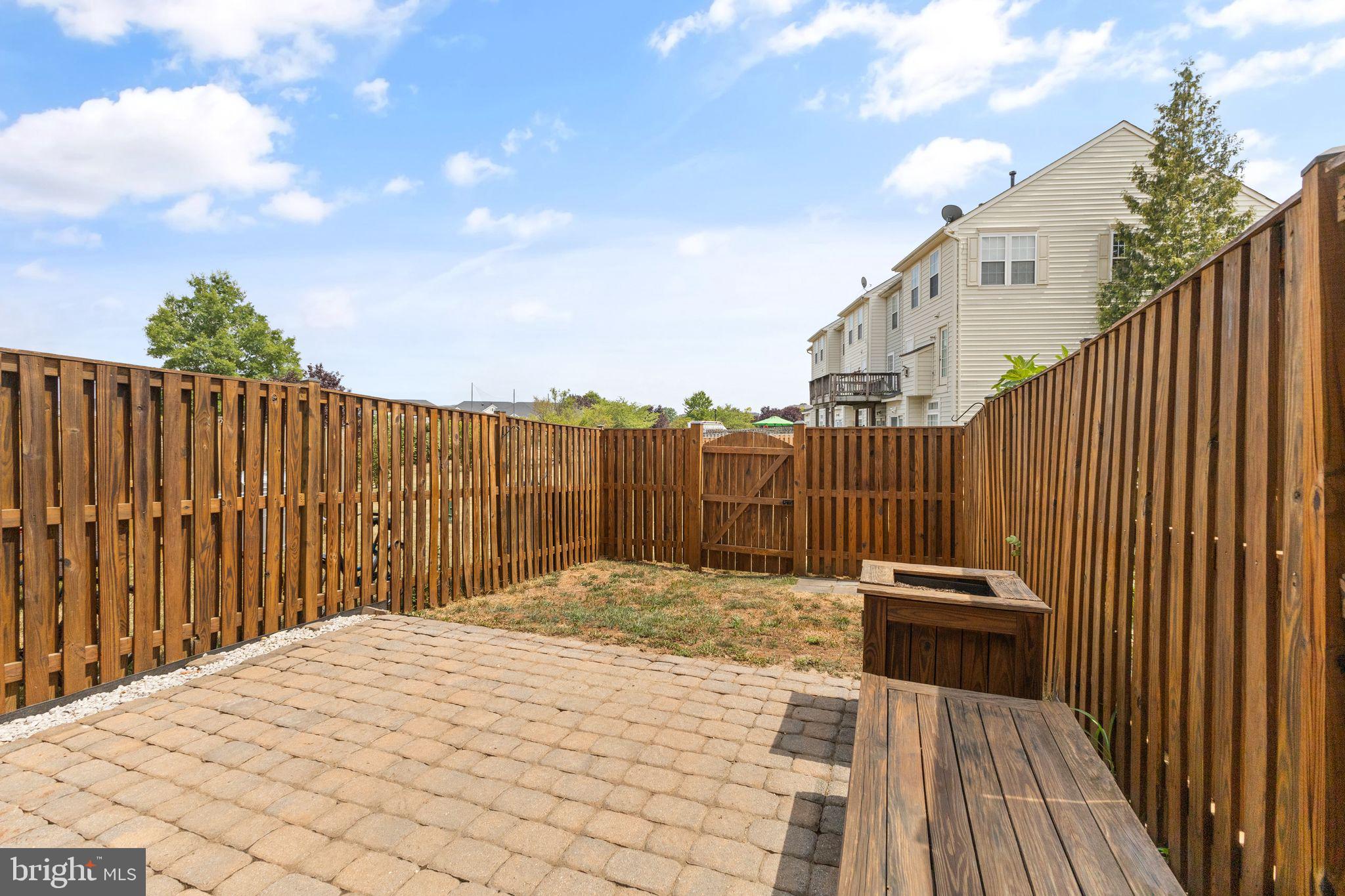 ASHBURN VILLAGE - Residential Lease