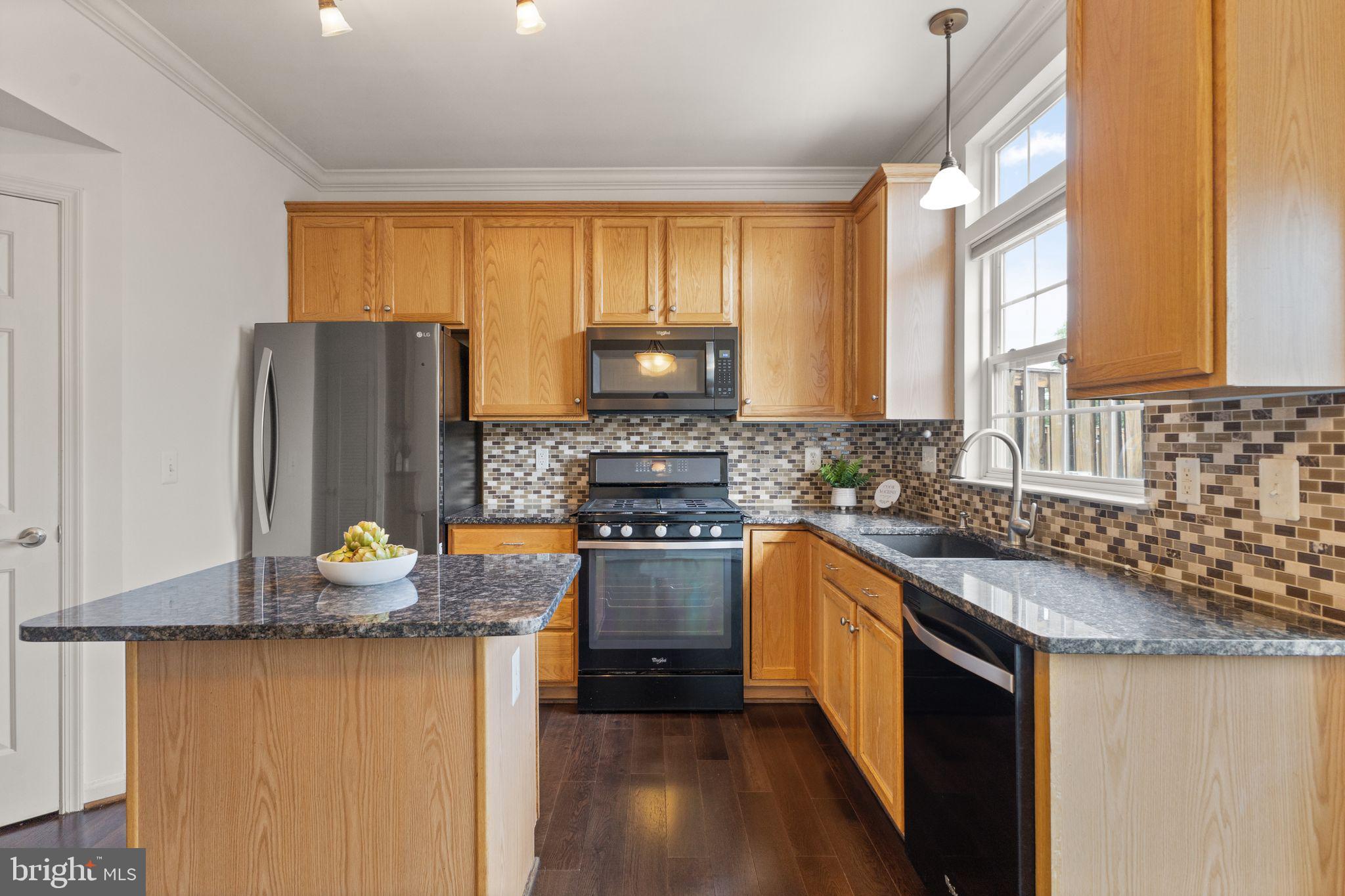 ASHBURN VILLAGE - Residential Lease