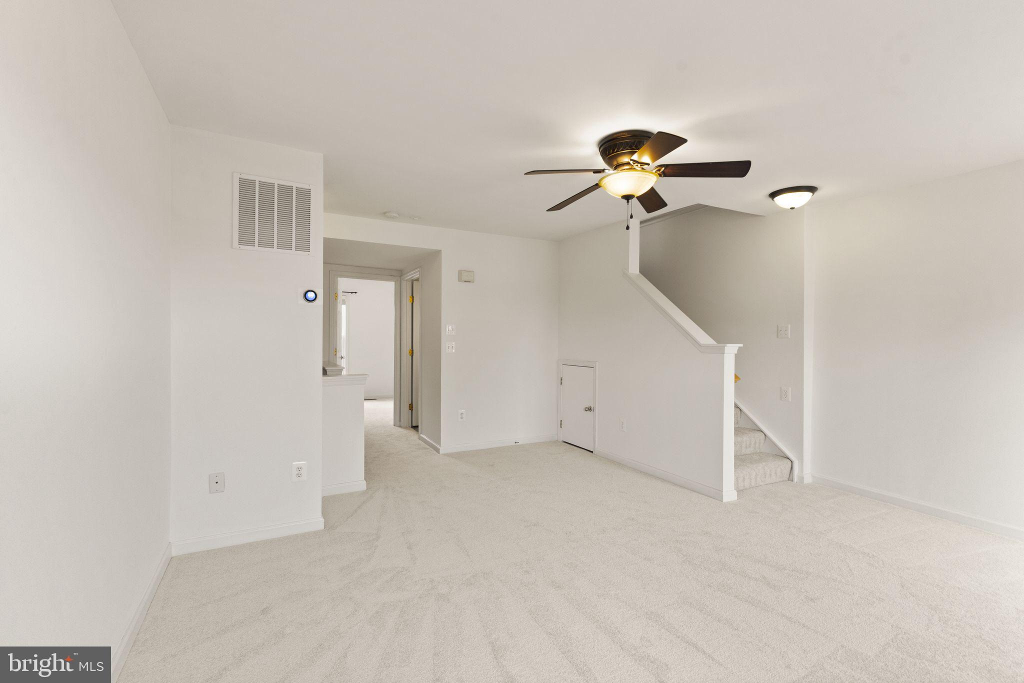 ASHBURN VILLAGE - Residential Lease