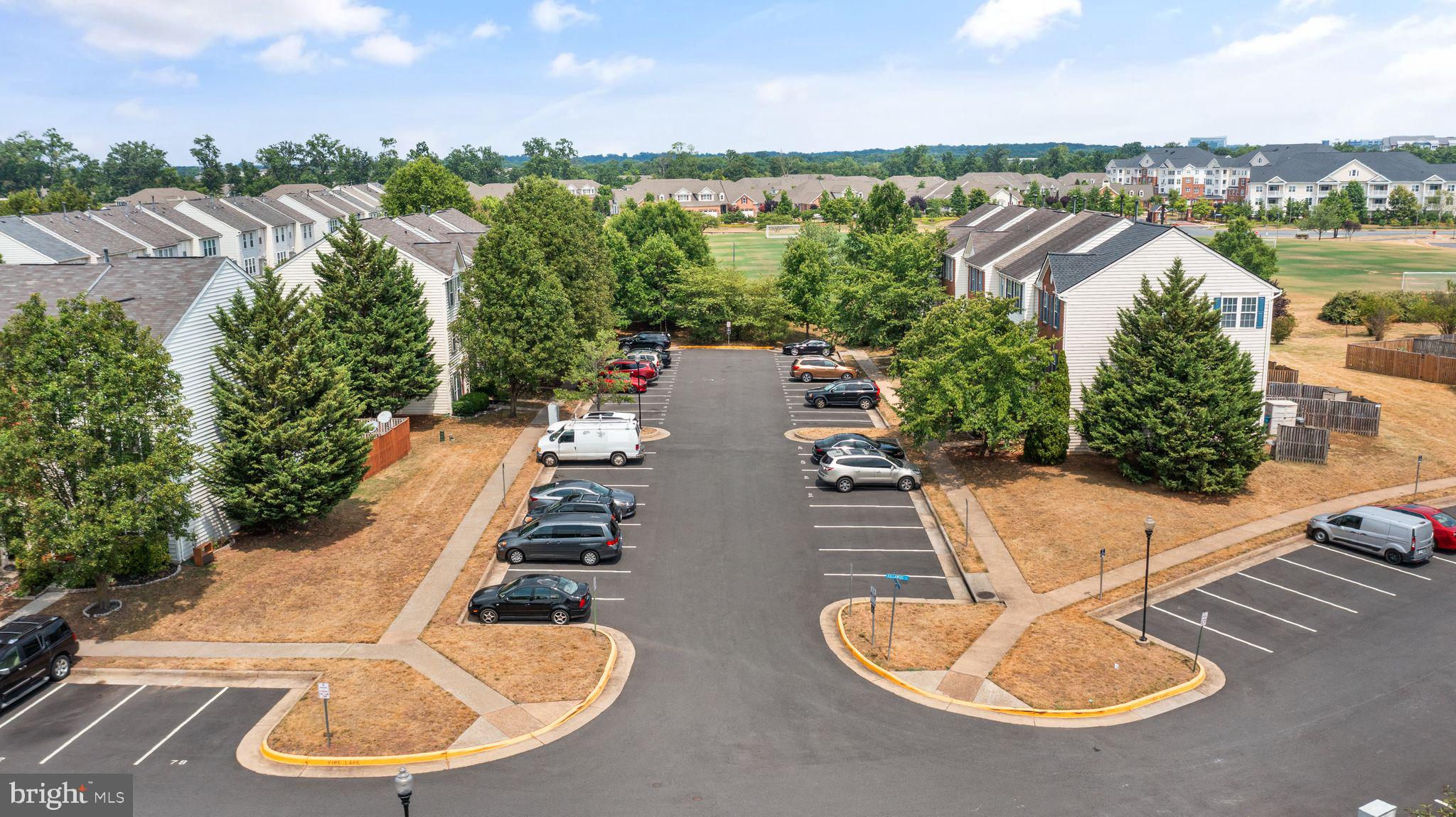 ASHBURN VILLAGE - Residential Lease