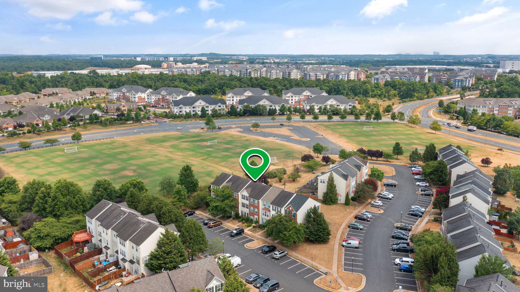 ASHBURN VILLAGE - Residential Lease