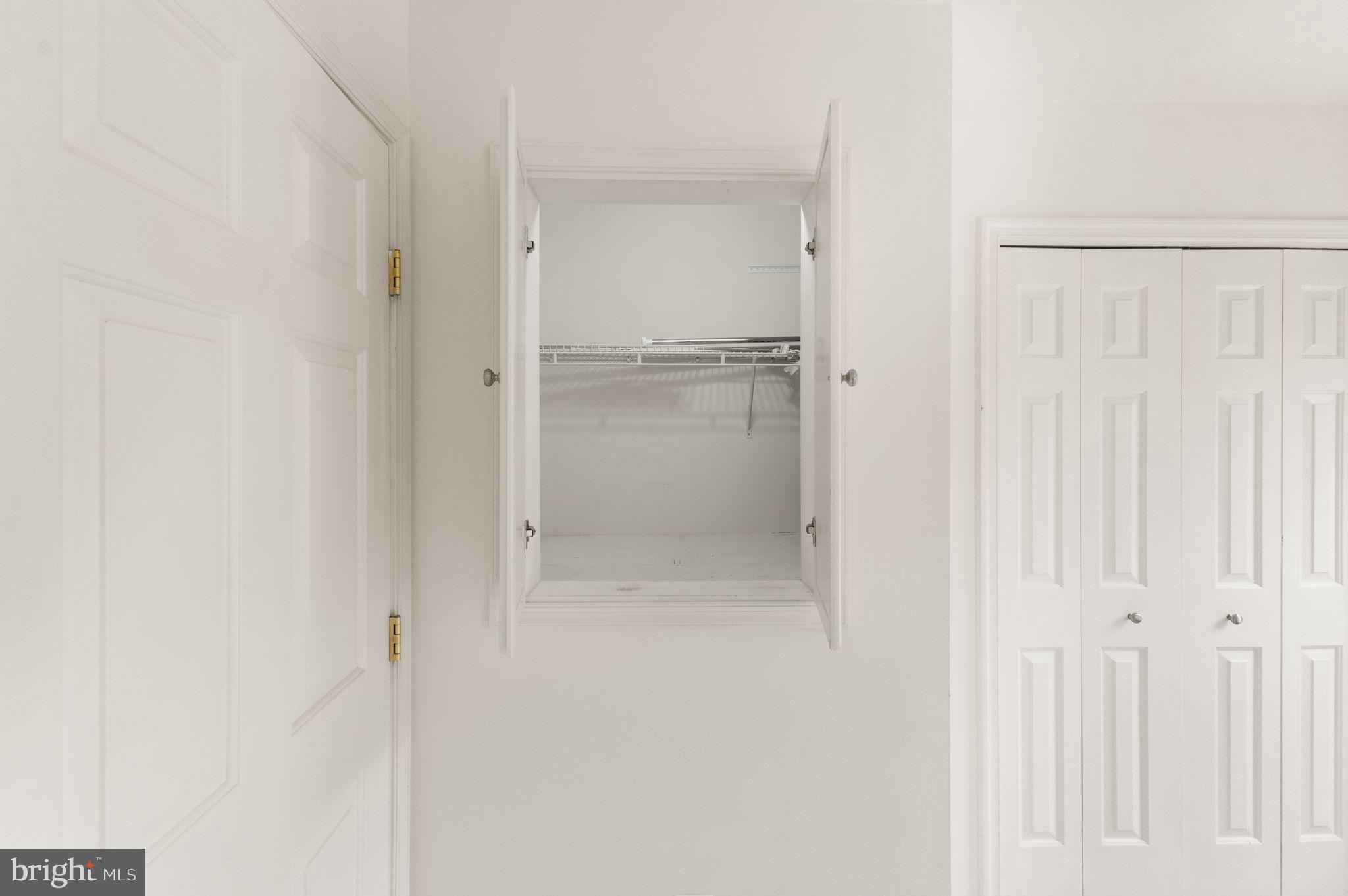 ASHBURN VILLAGE - Residential Lease