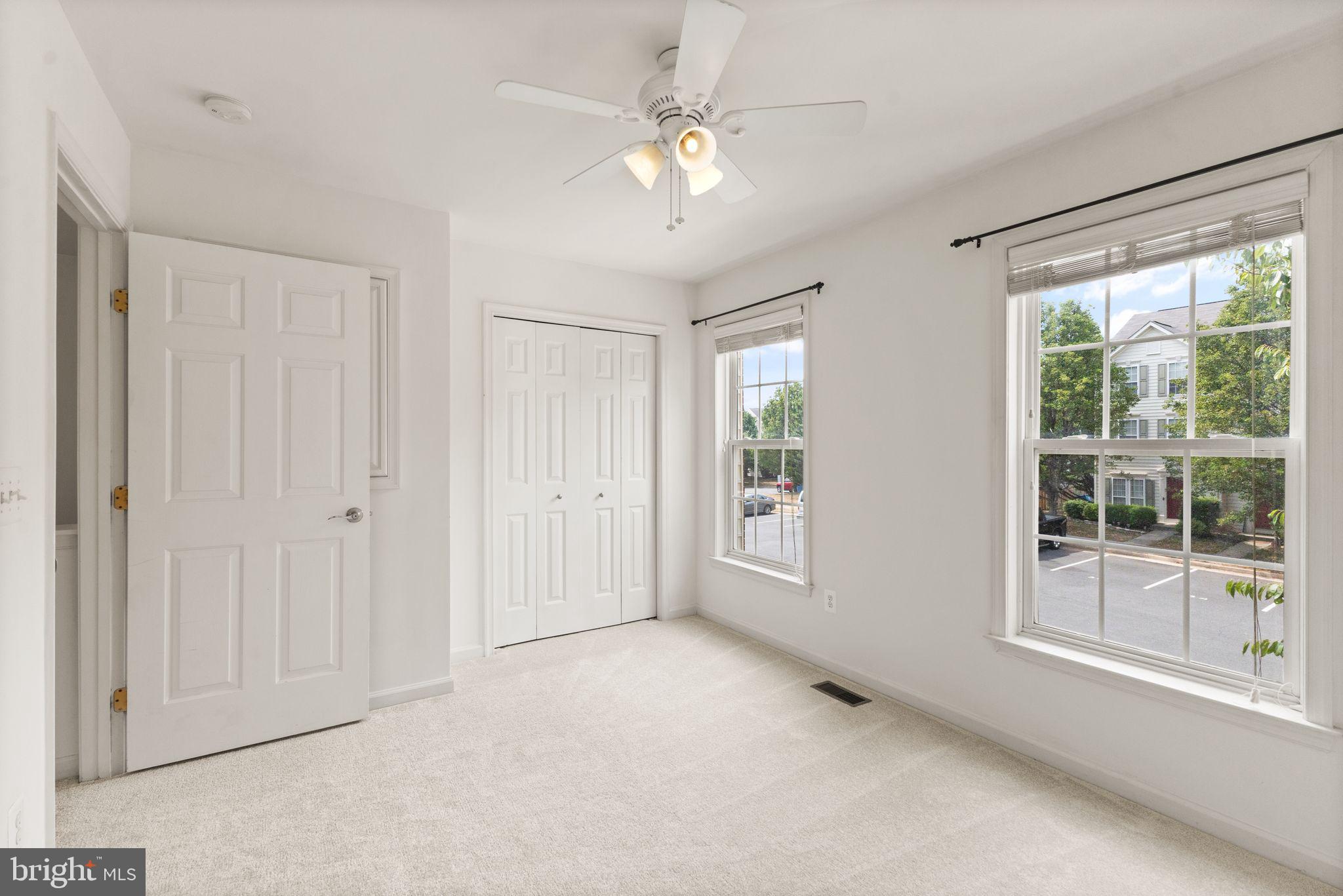 ASHBURN VILLAGE - Residential Lease