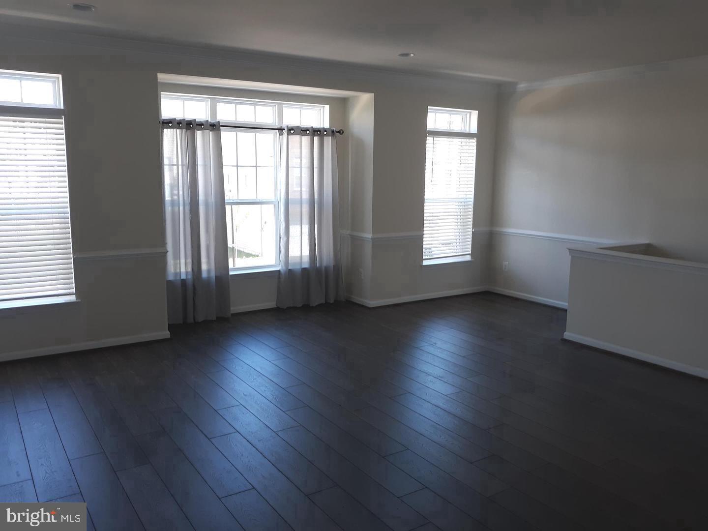 MAYFAIR - Residential Lease