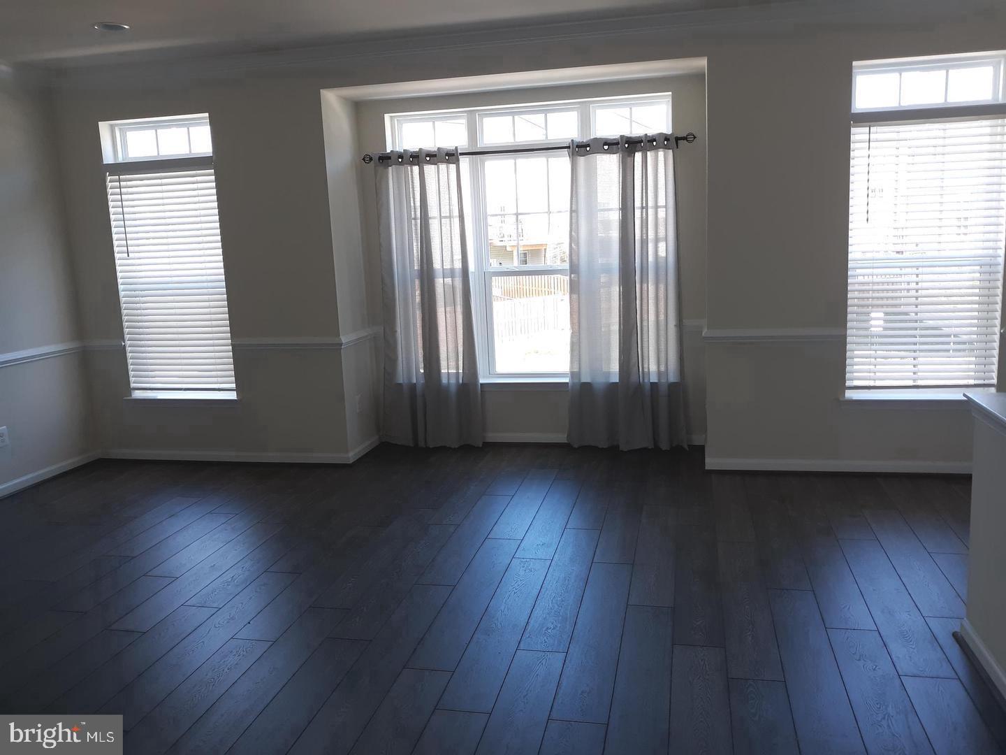 MAYFAIR - Residential Lease