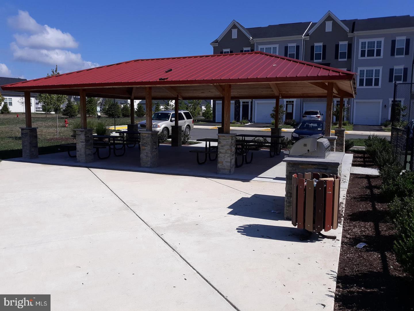 MAYFAIR - Residential Lease