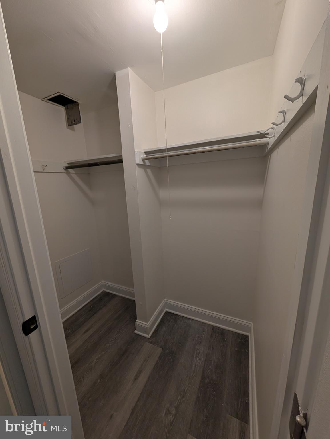 HOLLY HILL CONDOMINIUMS - Residential Lease