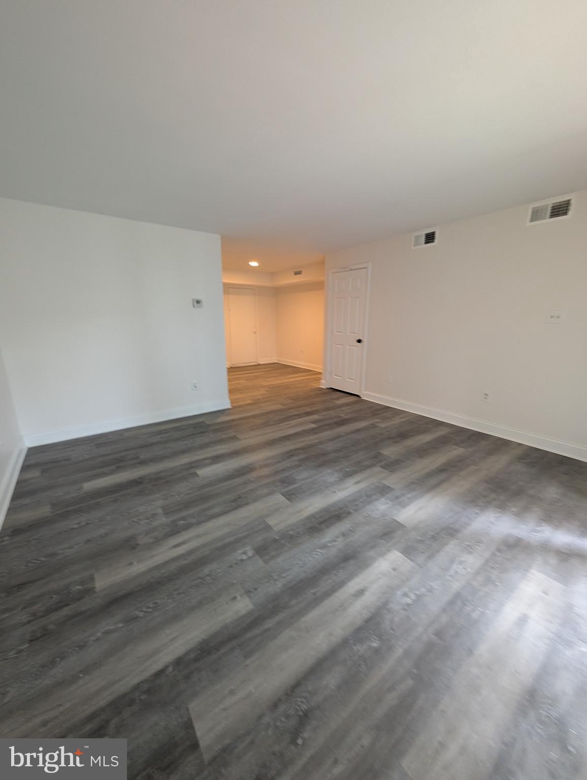 HOLLY HILL CONDOMINIUMS - Residential Lease