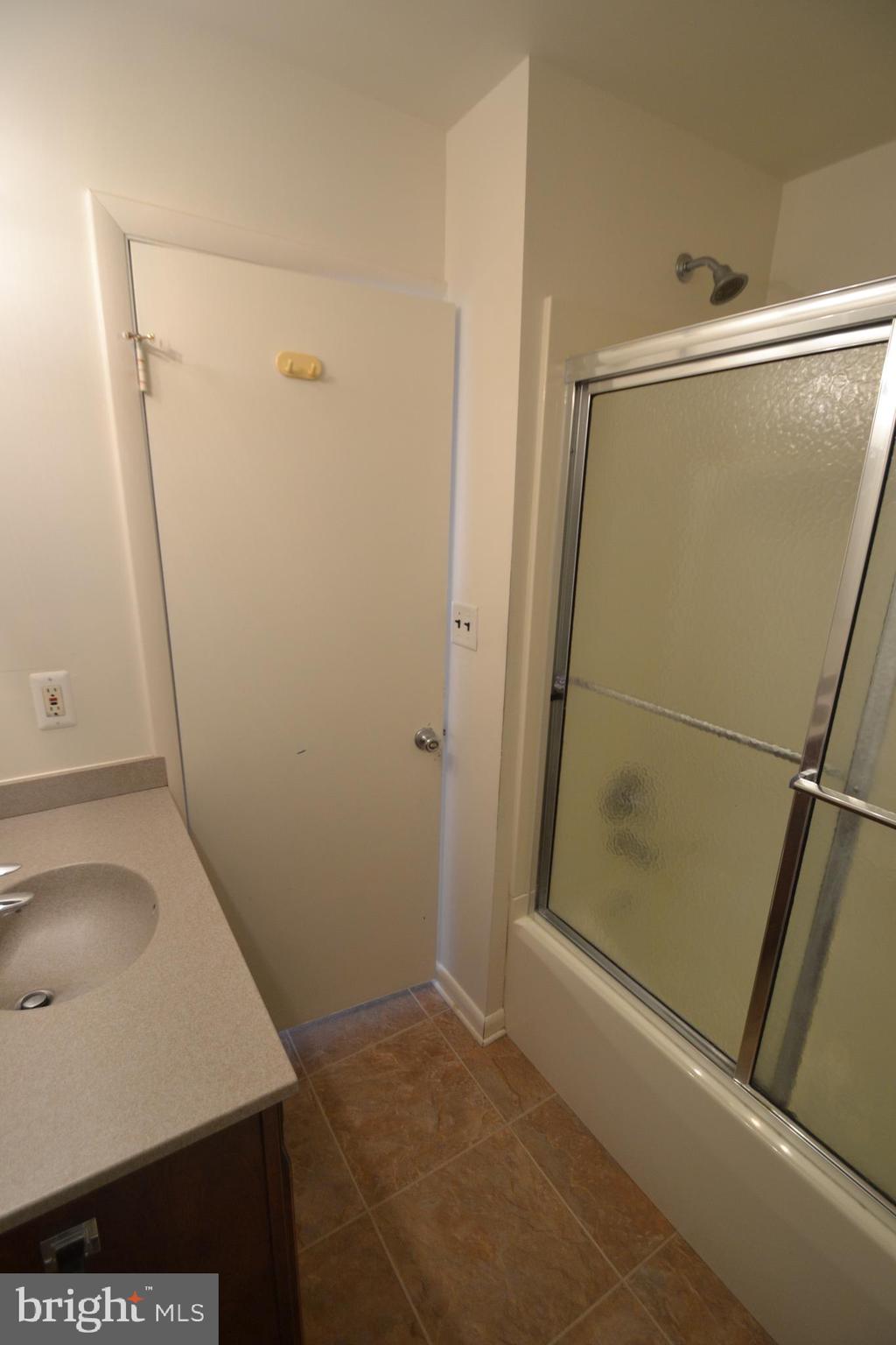 MAYS CHAPEL VILLAGE - Residential Lease