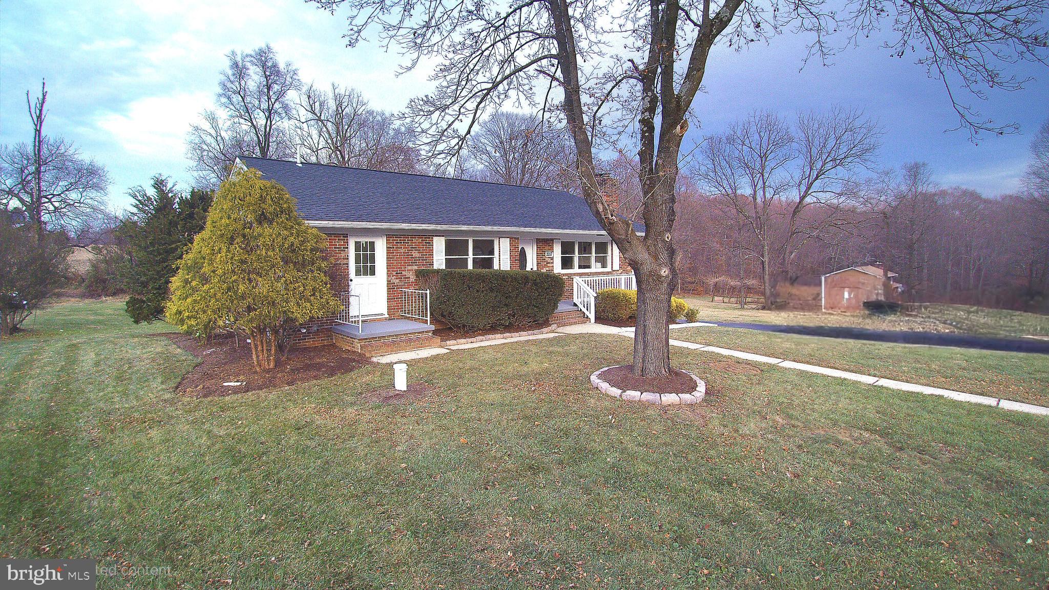 GIBSON MANOR - Residential