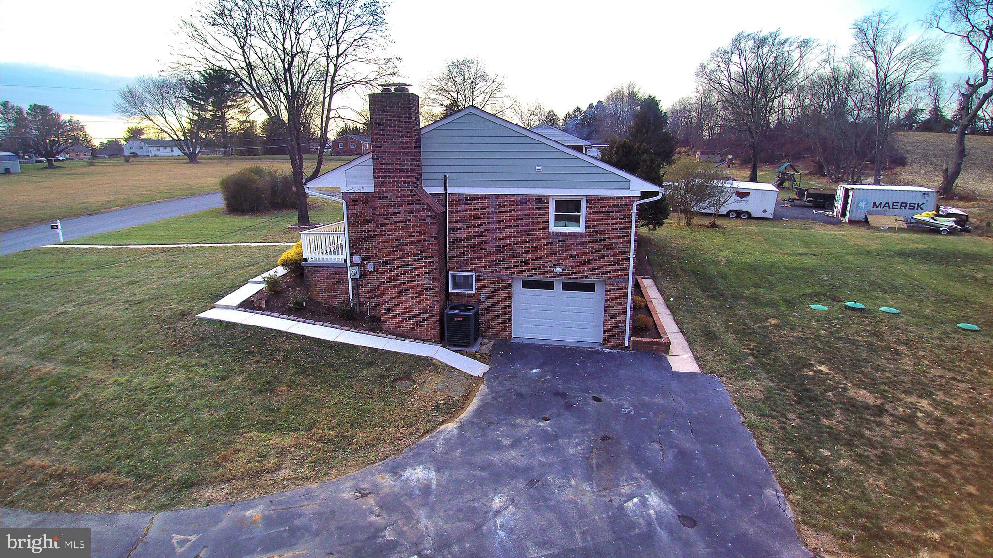 GIBSON MANOR - Residential