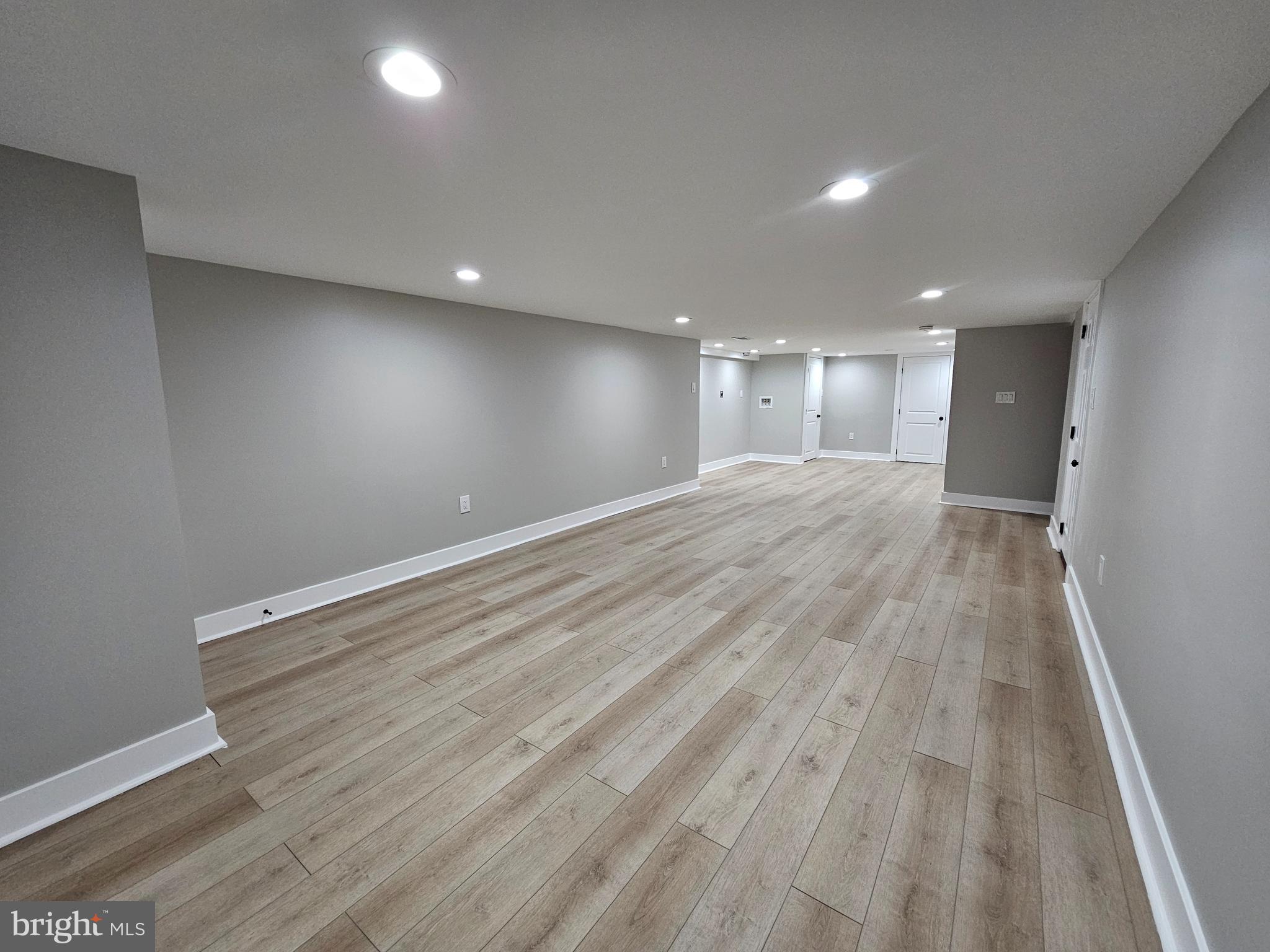 GIBSON MANOR - Residential