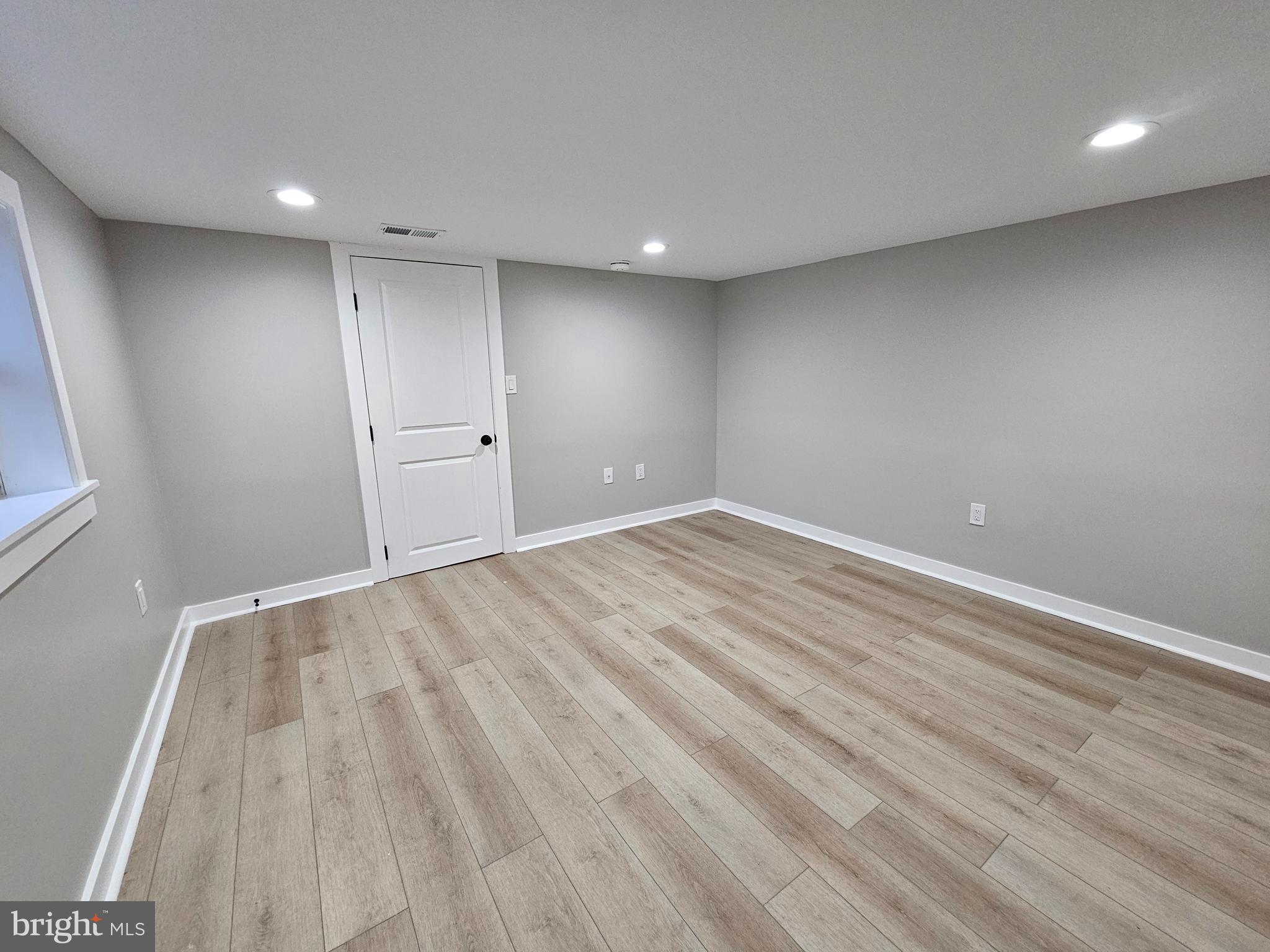 GIBSON MANOR - Residential