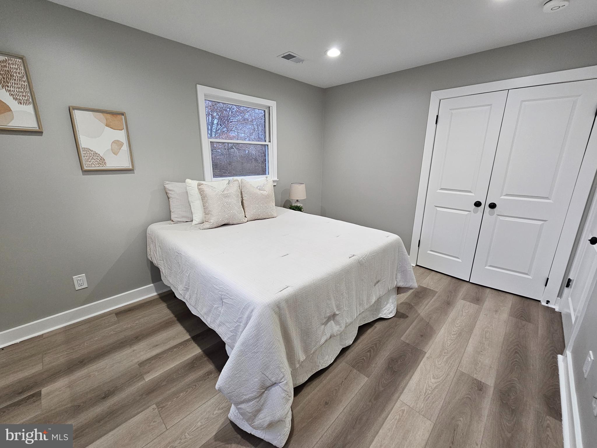 GIBSON MANOR - Residential