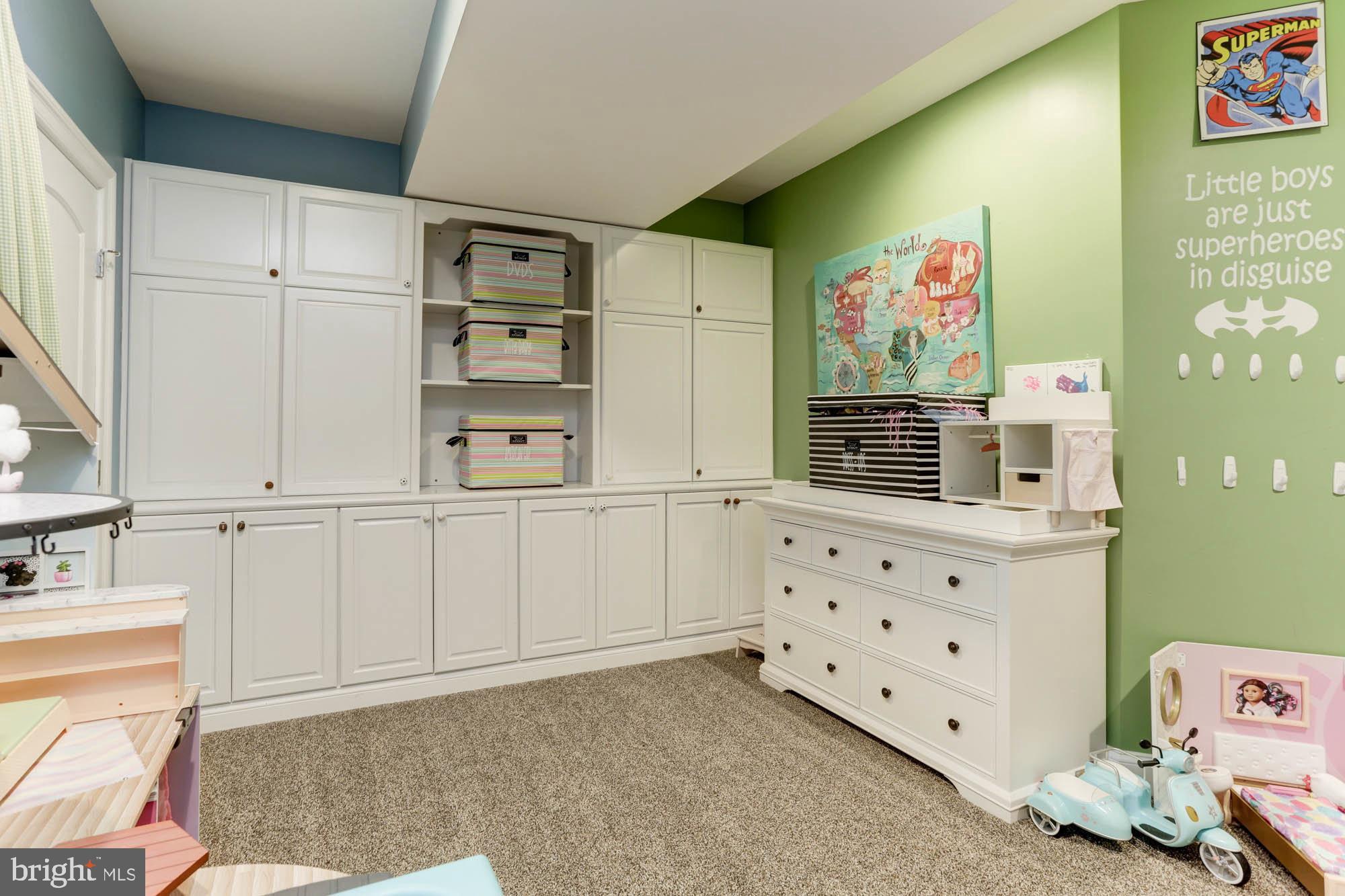 DEEP CREEK VILLAGE - Residential