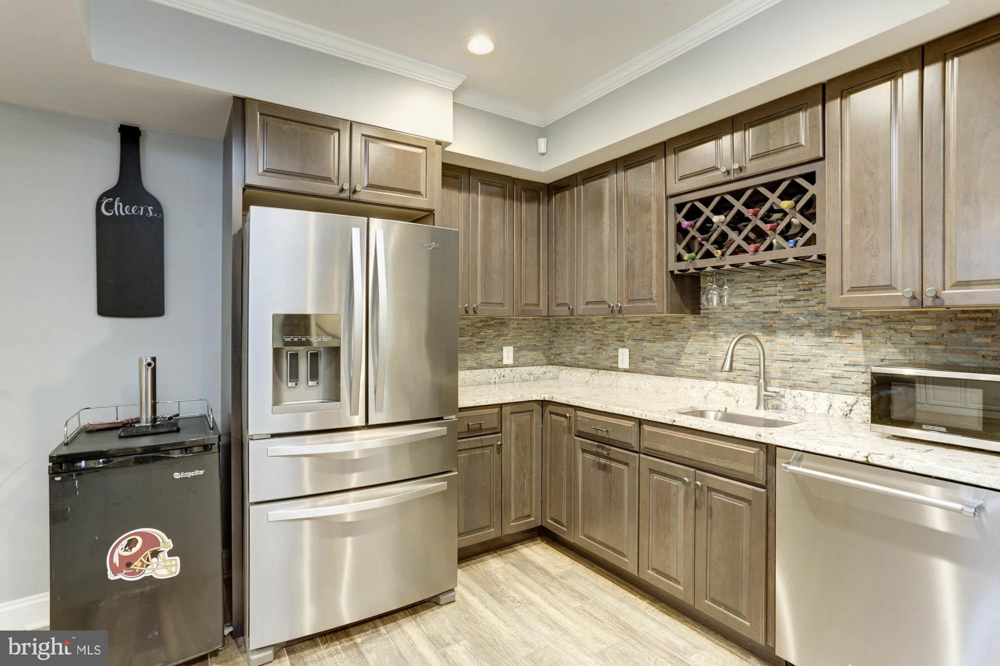 DEEP CREEK VILLAGE - Residential