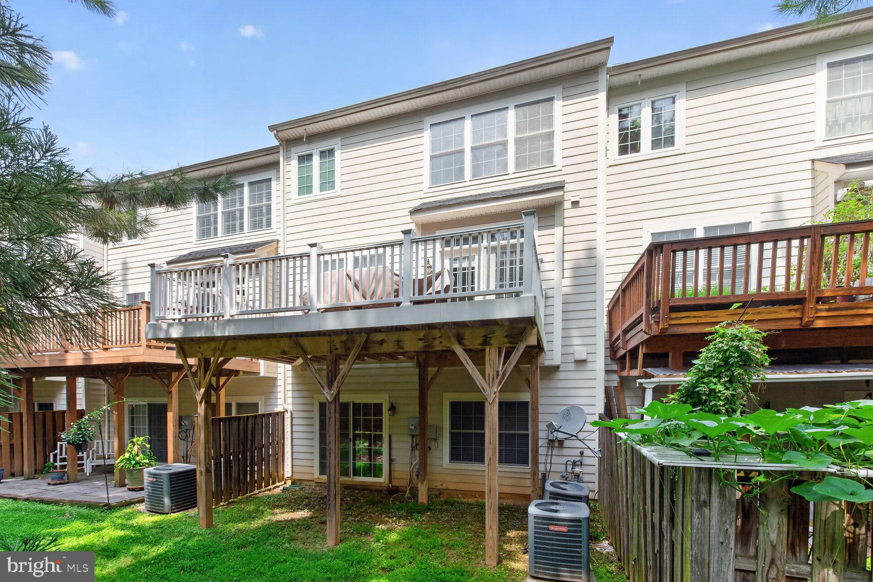 12285 ENGELMANN OAK LANE