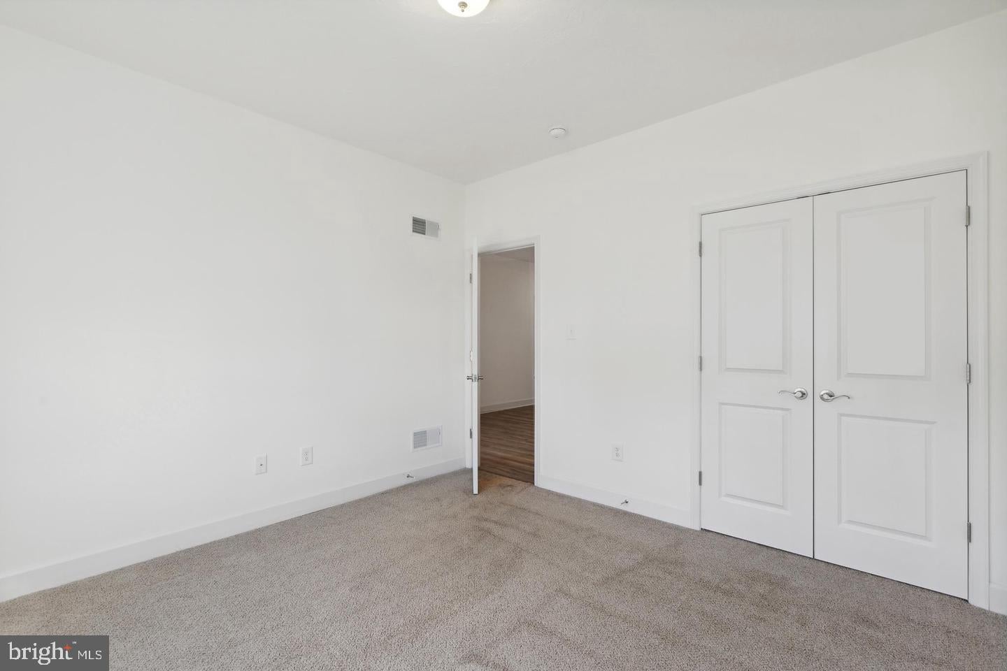 66 KINGFISHER COURT A28