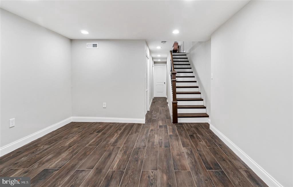 HAMPDEN HISTORIC DISTRICT - Residential