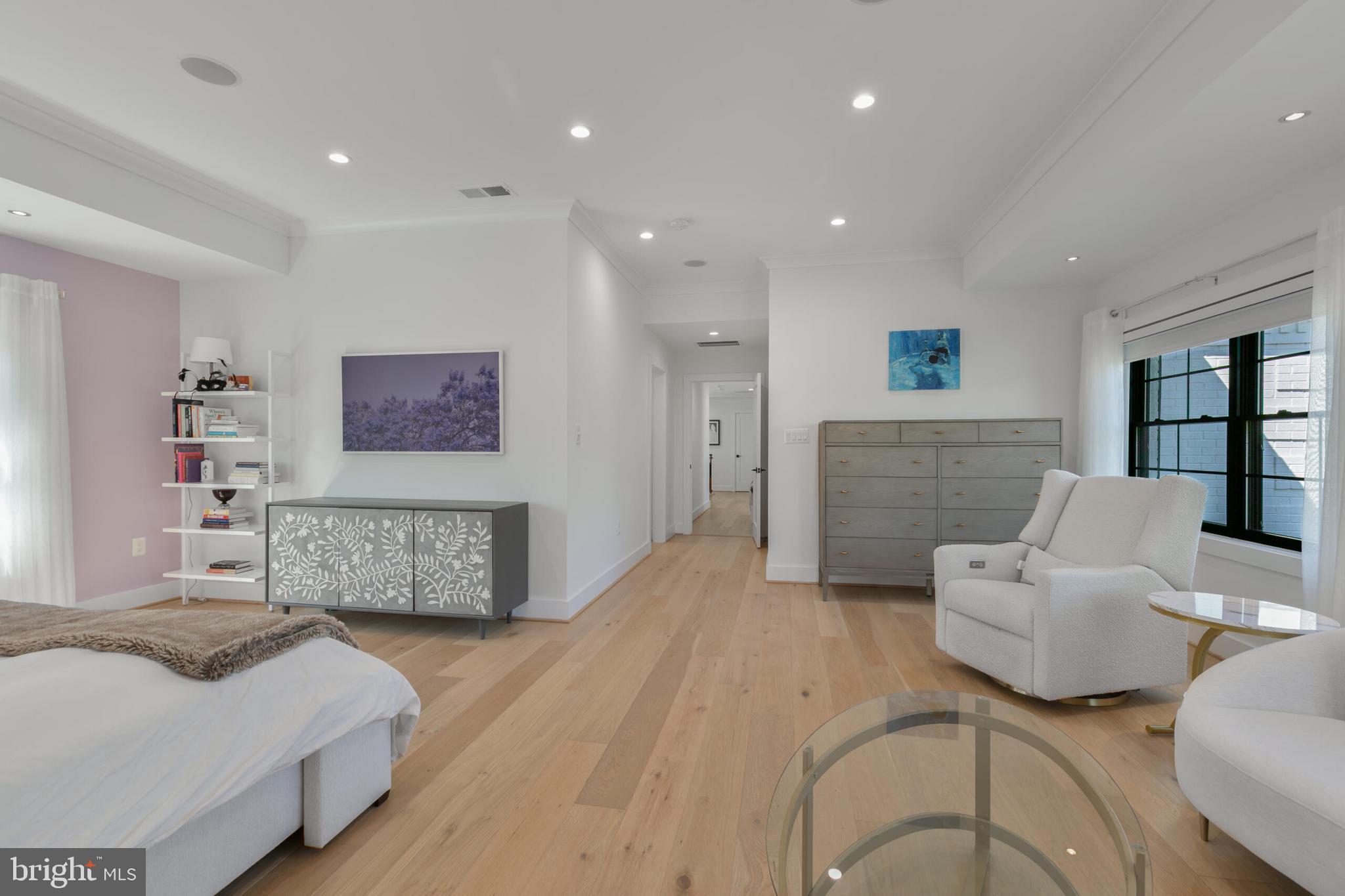 EVERMAY - Residential