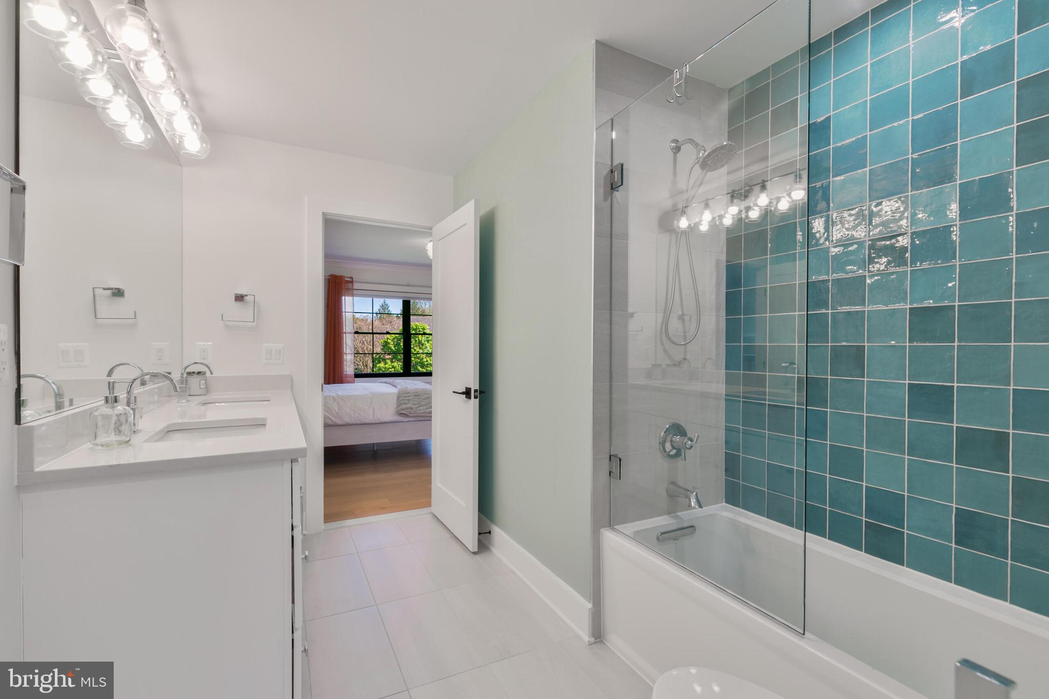 EVERMAY - Residential