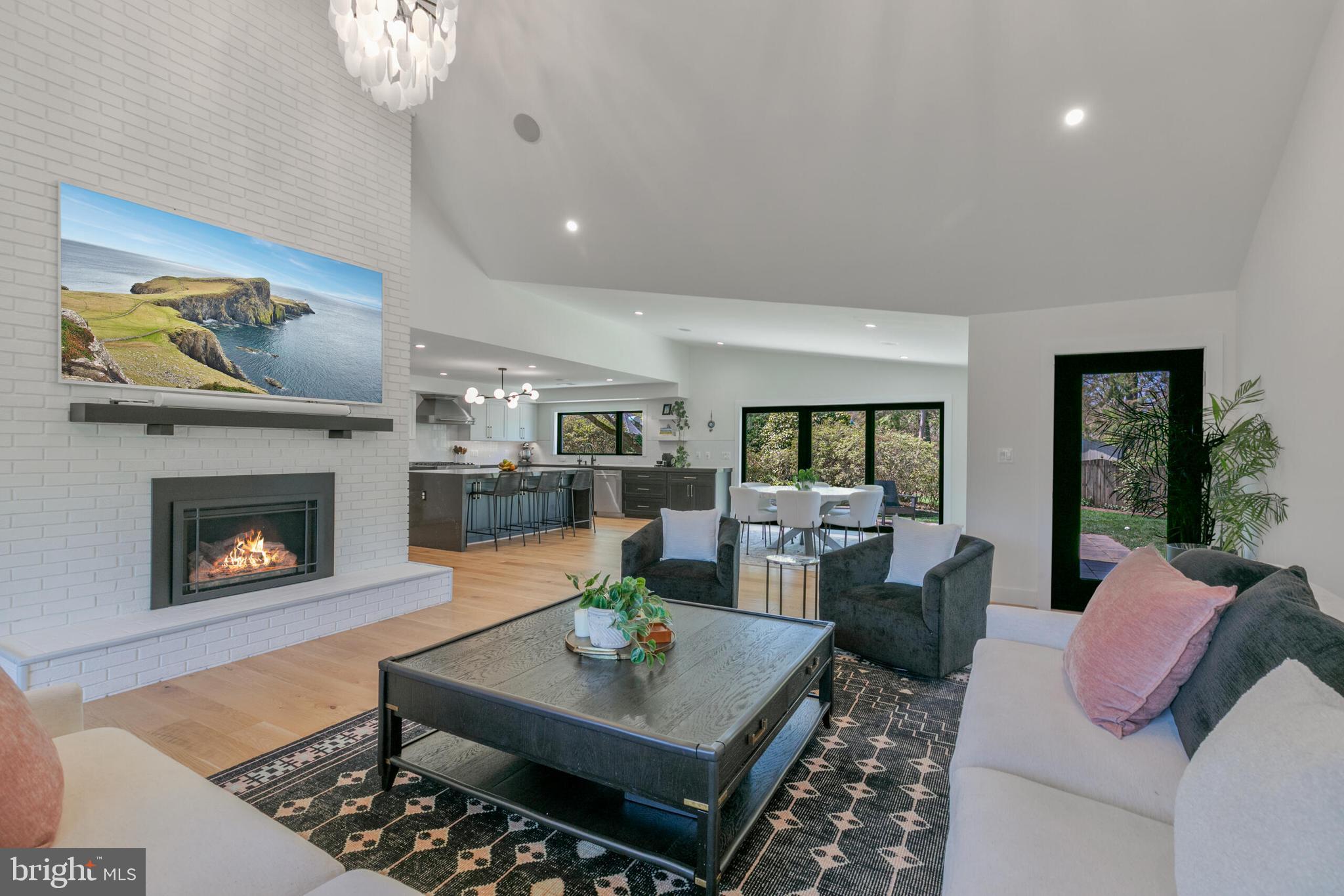 EVERMAY - Residential